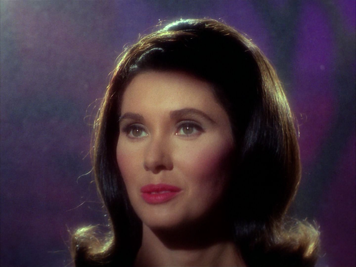 ariane179254_StarTrek_2x09_Metamorphosis_3035.jpg