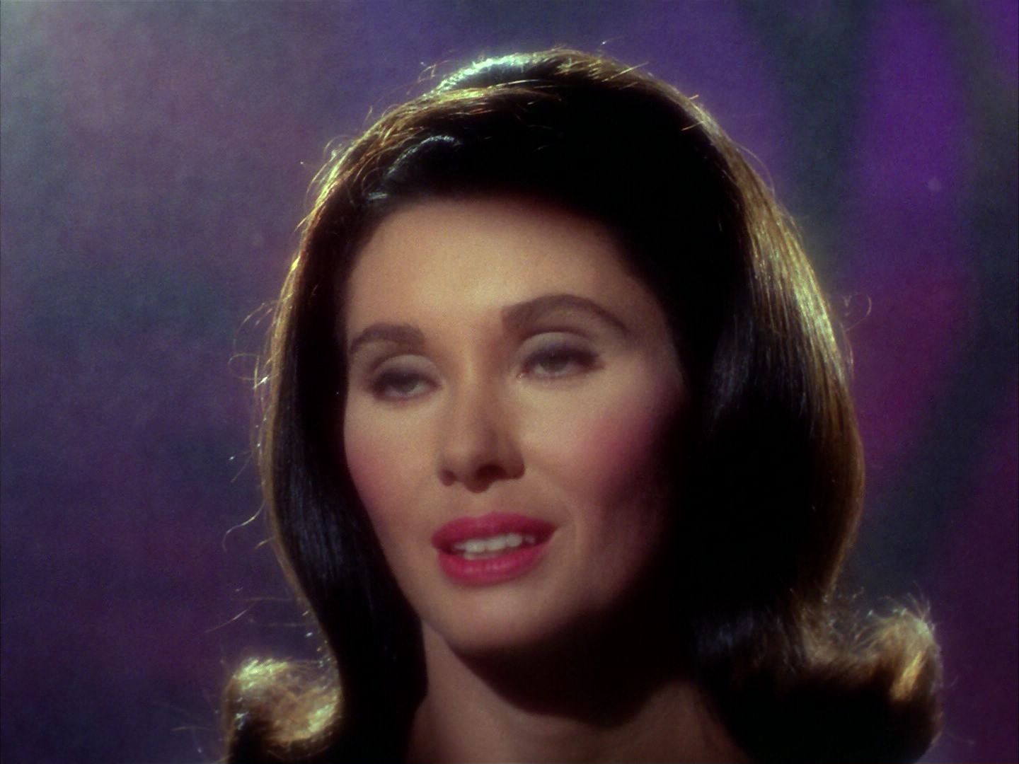 ariane179254_StarTrek_2x09_Metamorphosis_3056.jpg