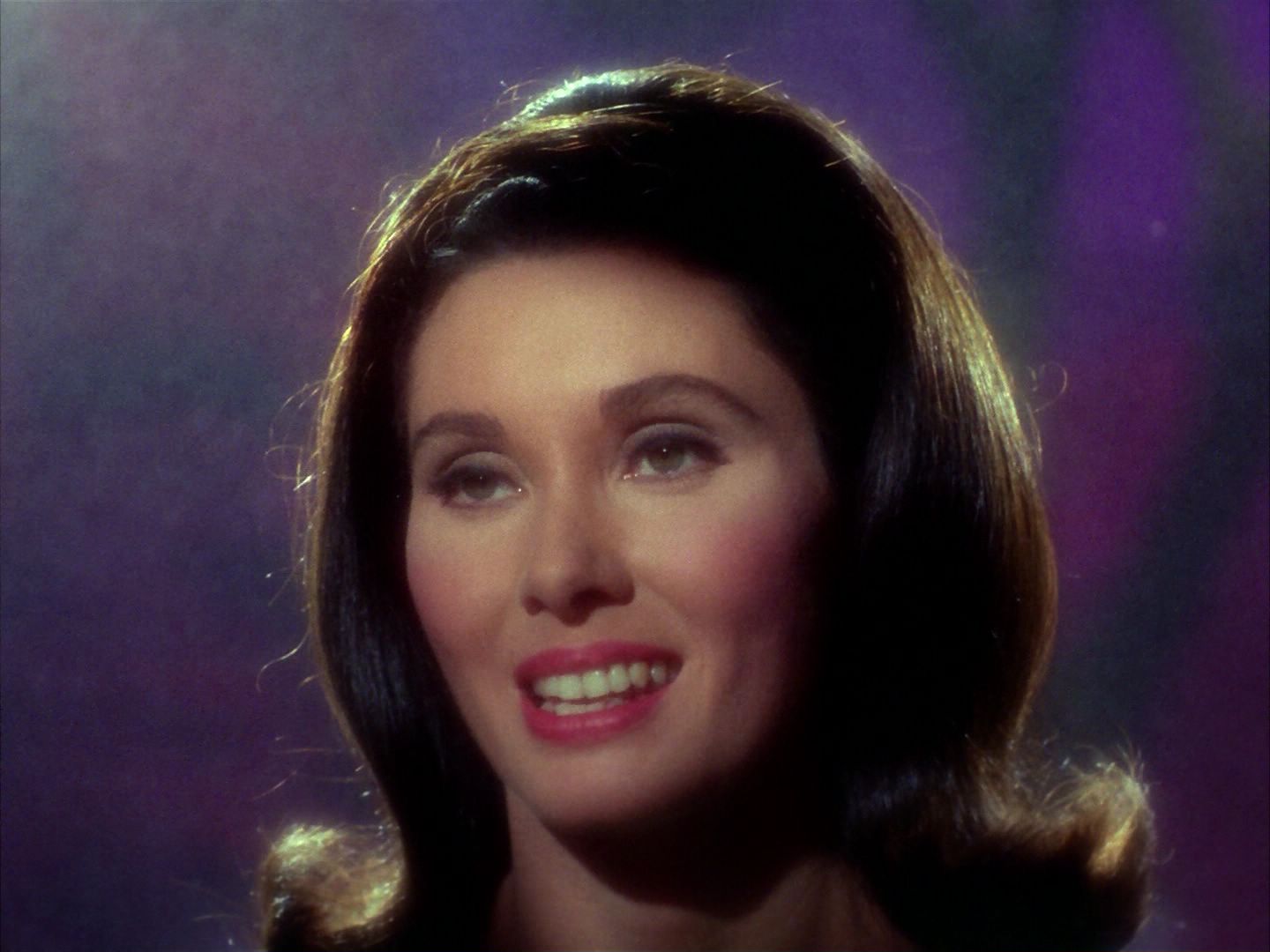 ariane179254_StarTrek_2x09_Metamorphosis_3059.jpg