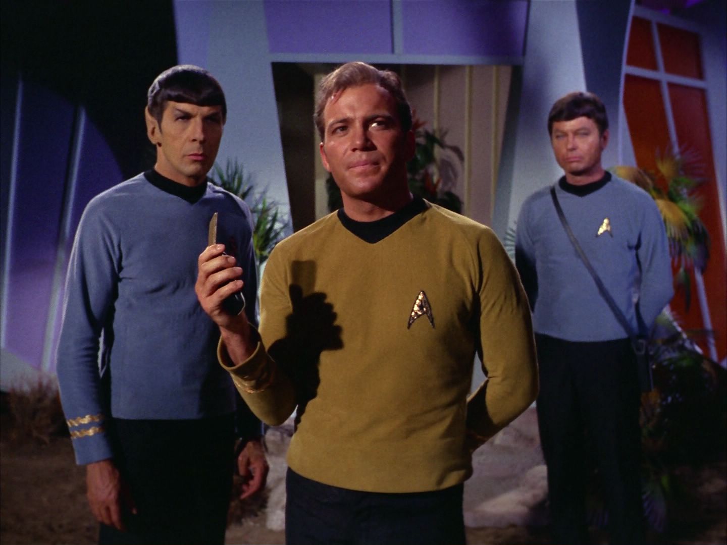 ariane179254_StarTrek_2x09_Metamorphosis_3104.jpg