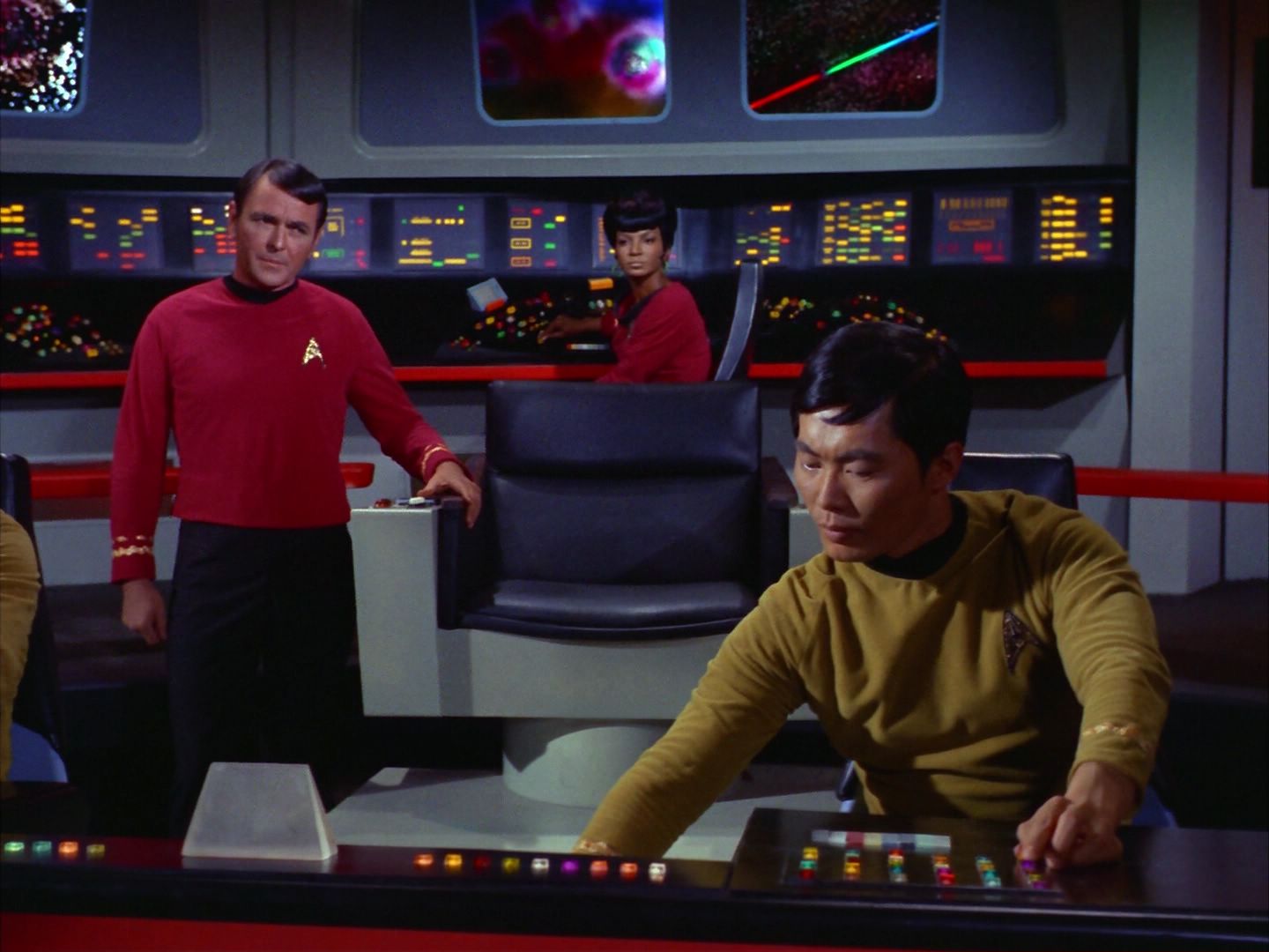 ariane179254_StarTrek_2x09_Metamorphosis_3106.jpg