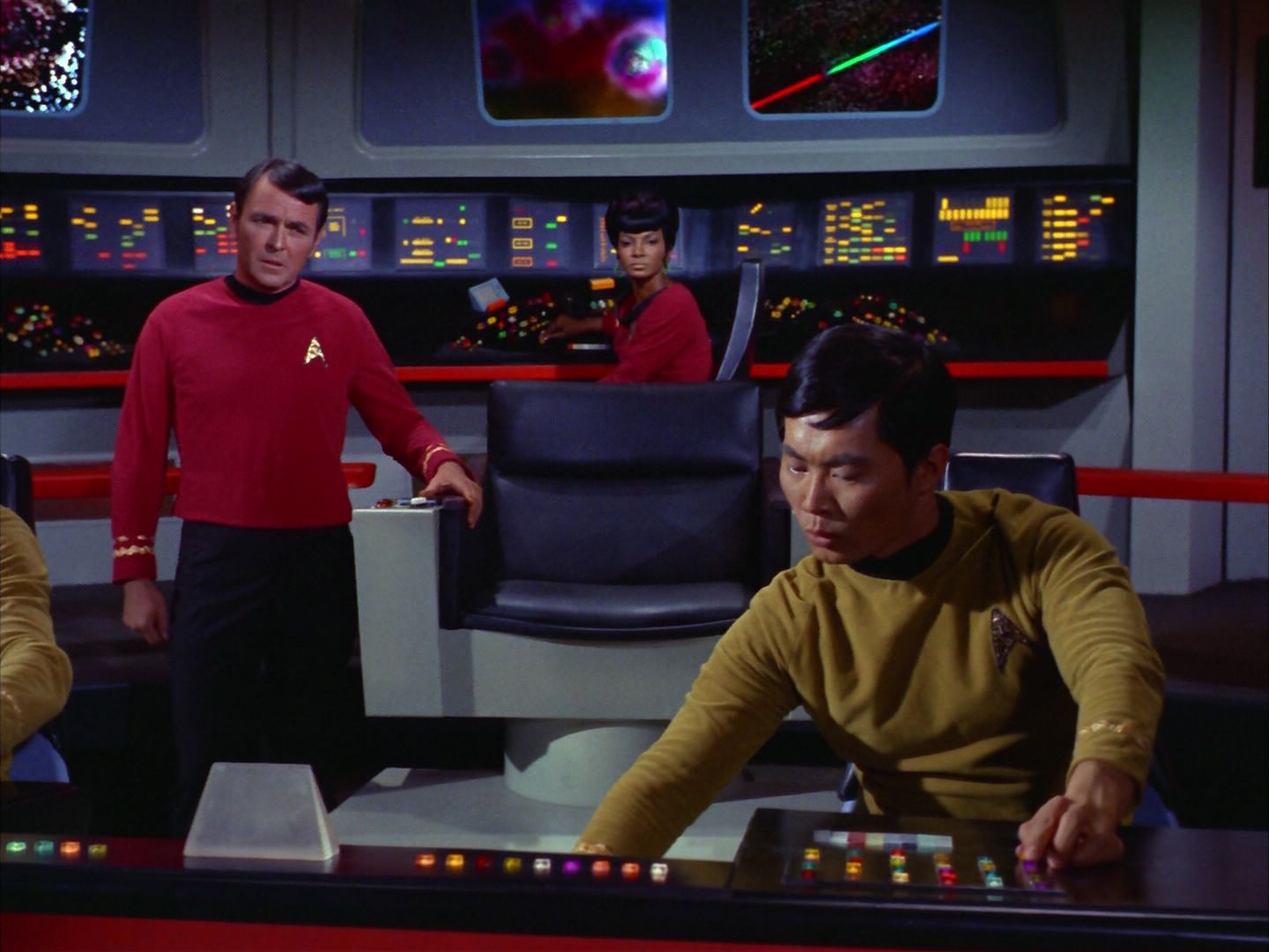 ariane179254_StarTrek_2x09_Metamorphosis_3108.jpg