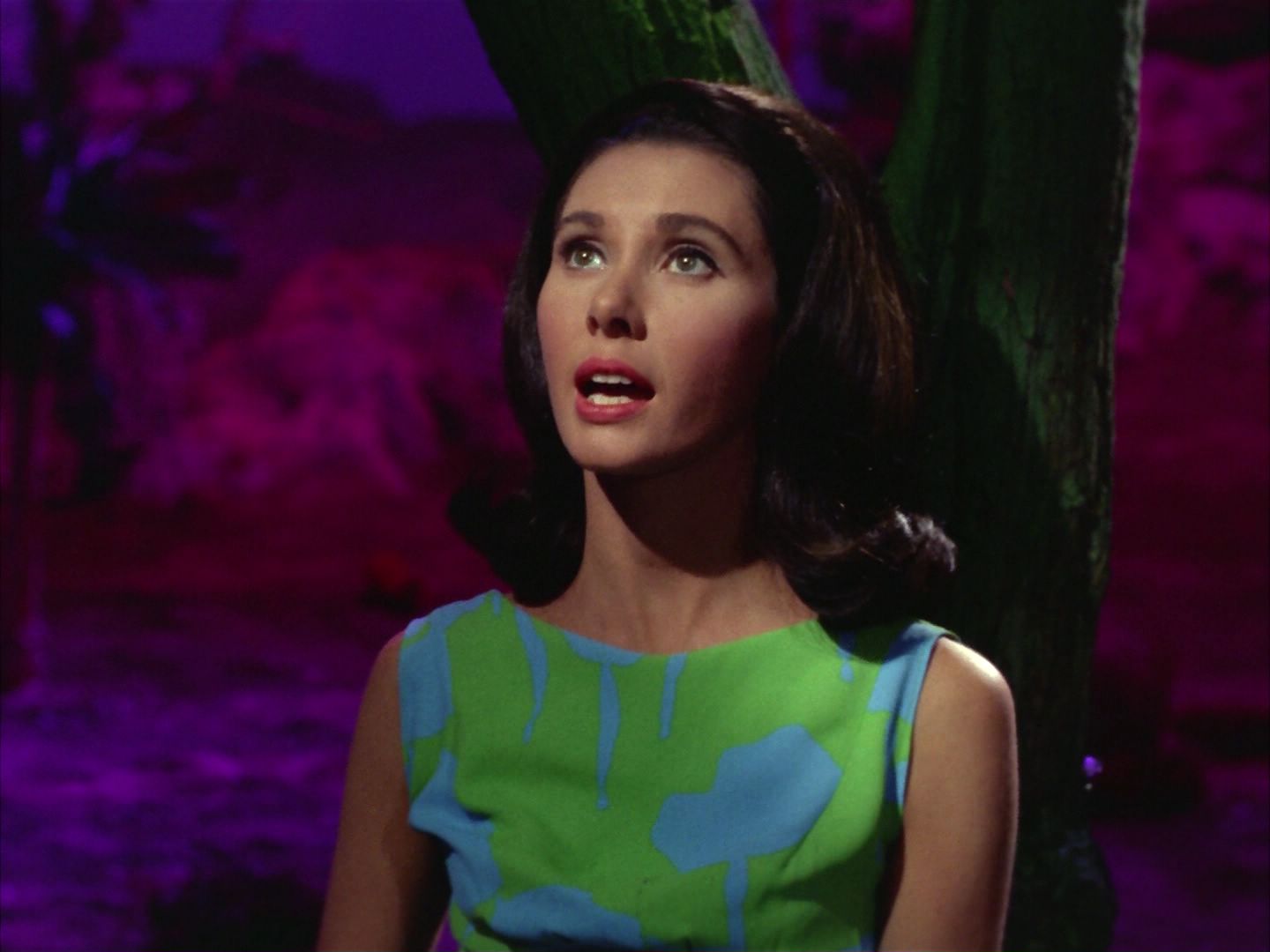 ariane179254_StarTrek_2x09_Metamorphosis_3160.jpg