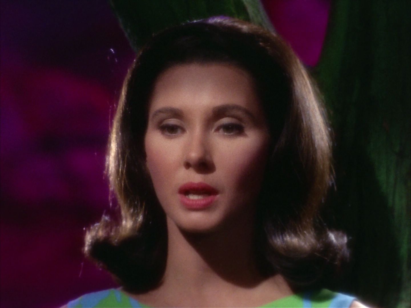 ariane179254_StarTrek_2x09_Metamorphosis_3170.jpg