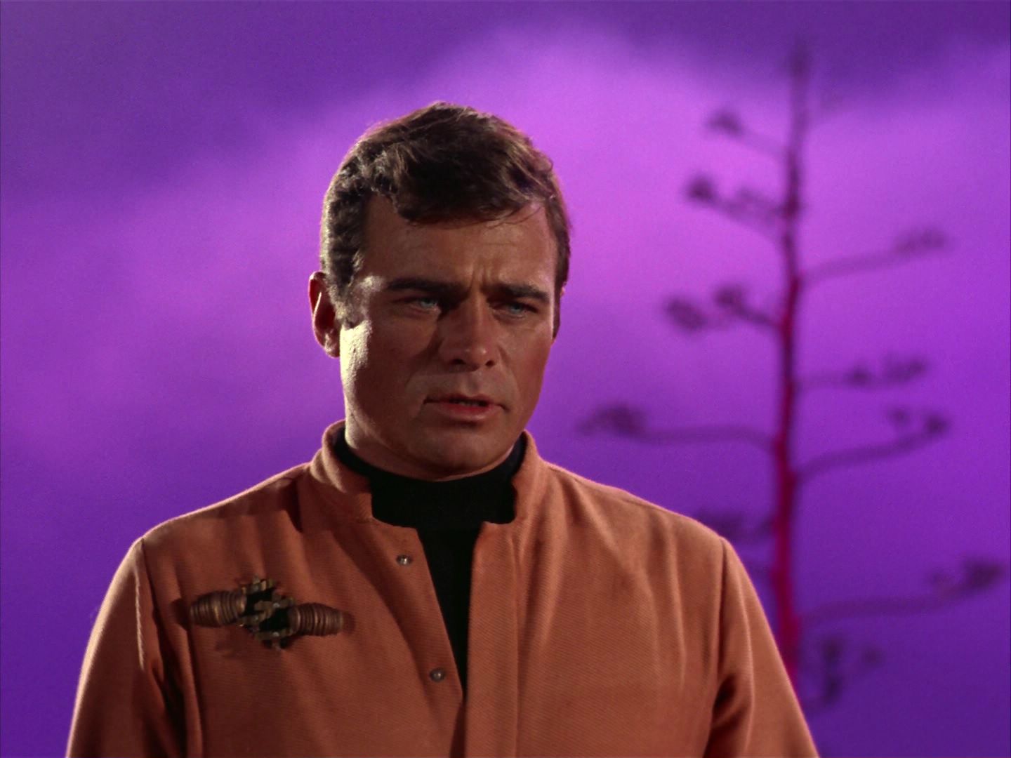 ariane179254_StarTrek_2x09_Metamorphosis_3185.jpg