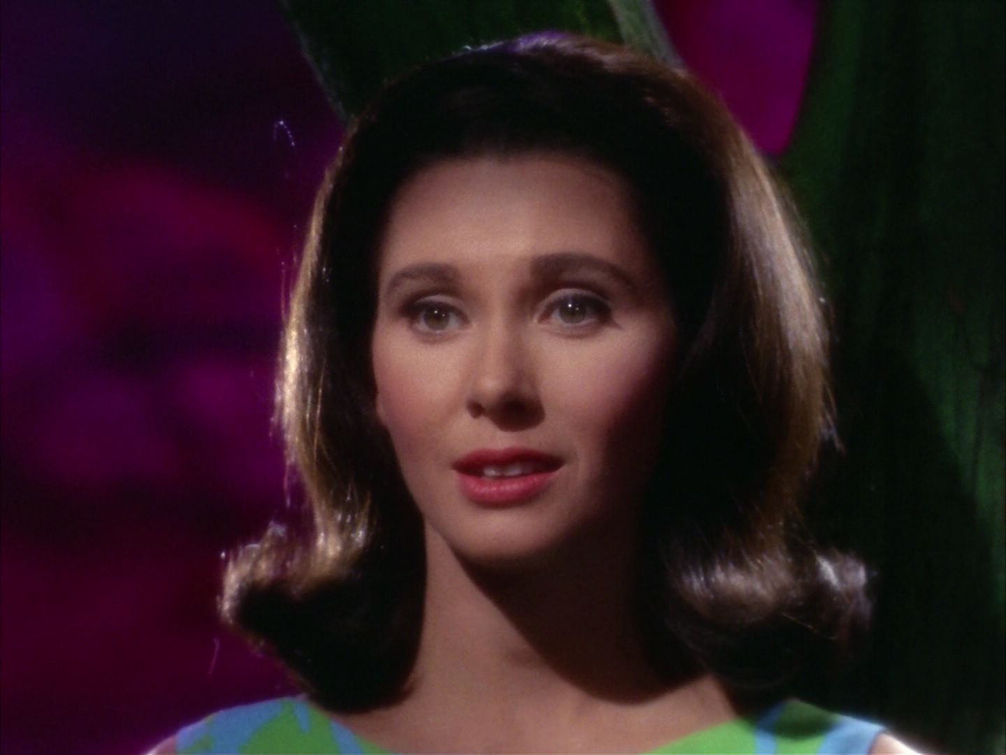 ariane179254_StarTrek_2x09_Metamorphosis_3209.jpg