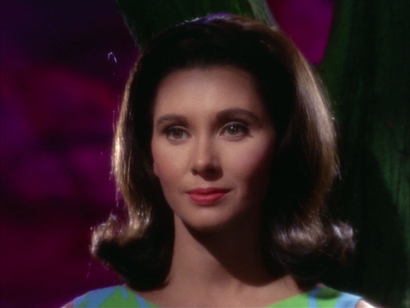 ariane179254_StarTrek_2x09_Metamorphosis_3220.jpg