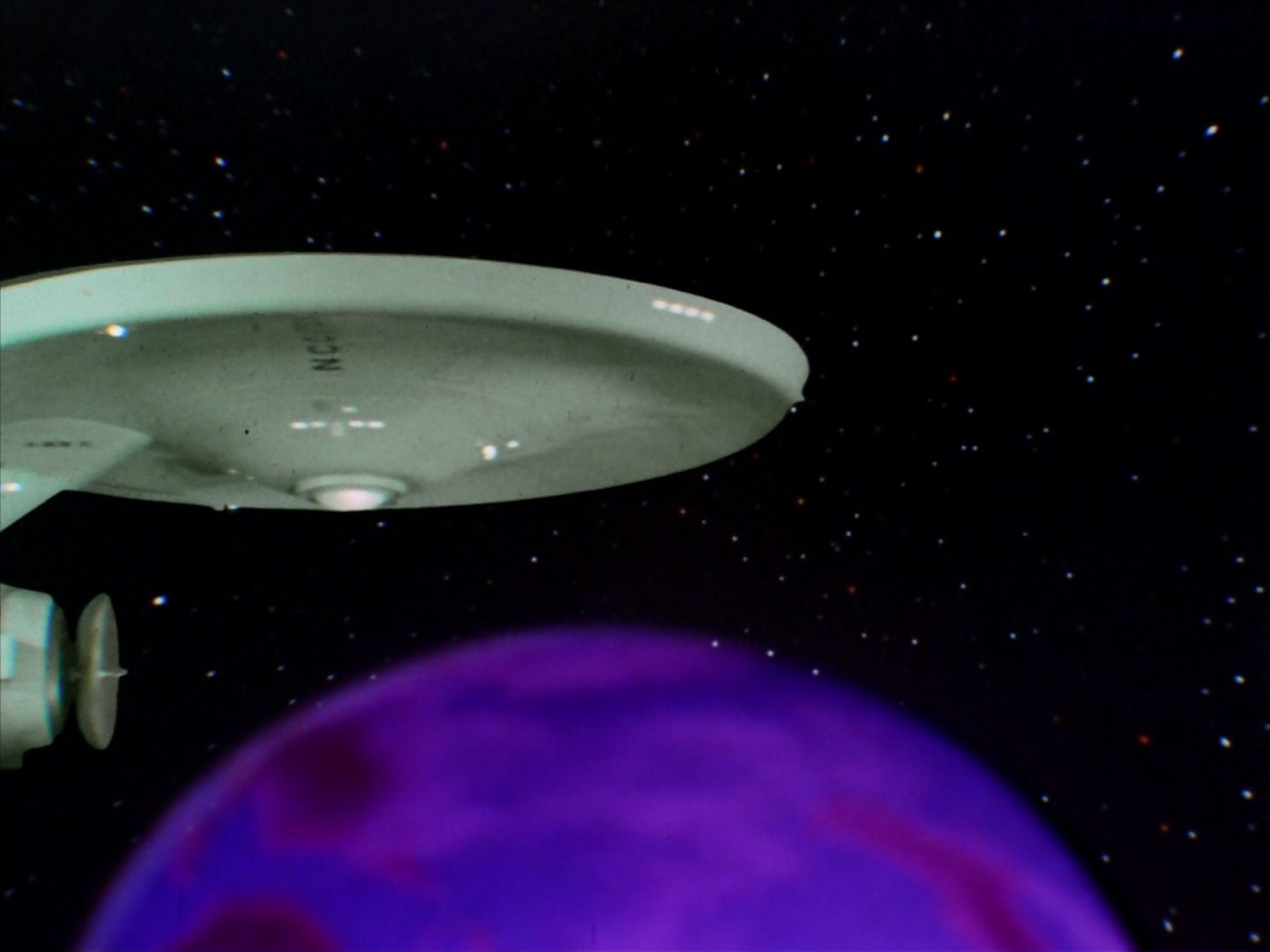 ariane179254_StarTrek_2x09_Metamorphosis_3243.jpg