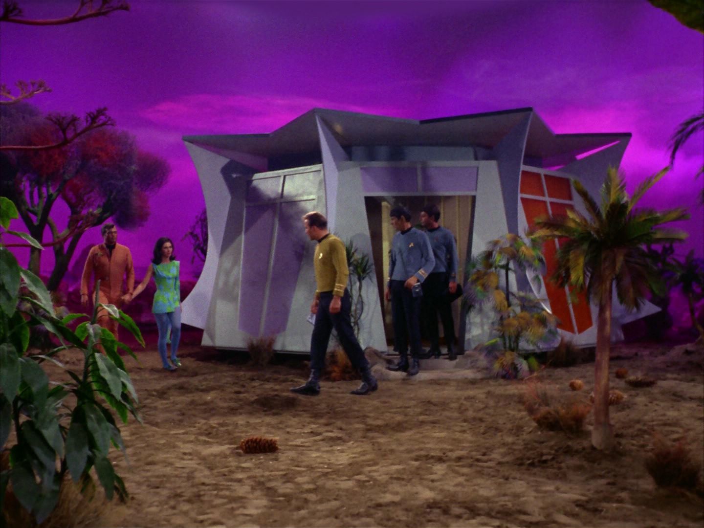 ariane179254_StarTrek_2x09_Metamorphosis_3262.jpg