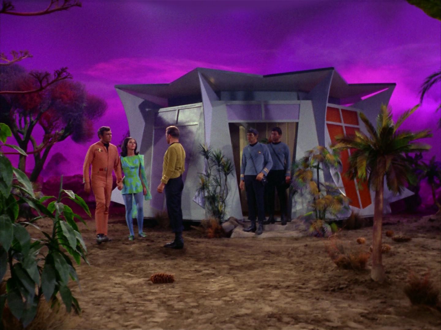 ariane179254_StarTrek_2x09_Metamorphosis_3266.jpg