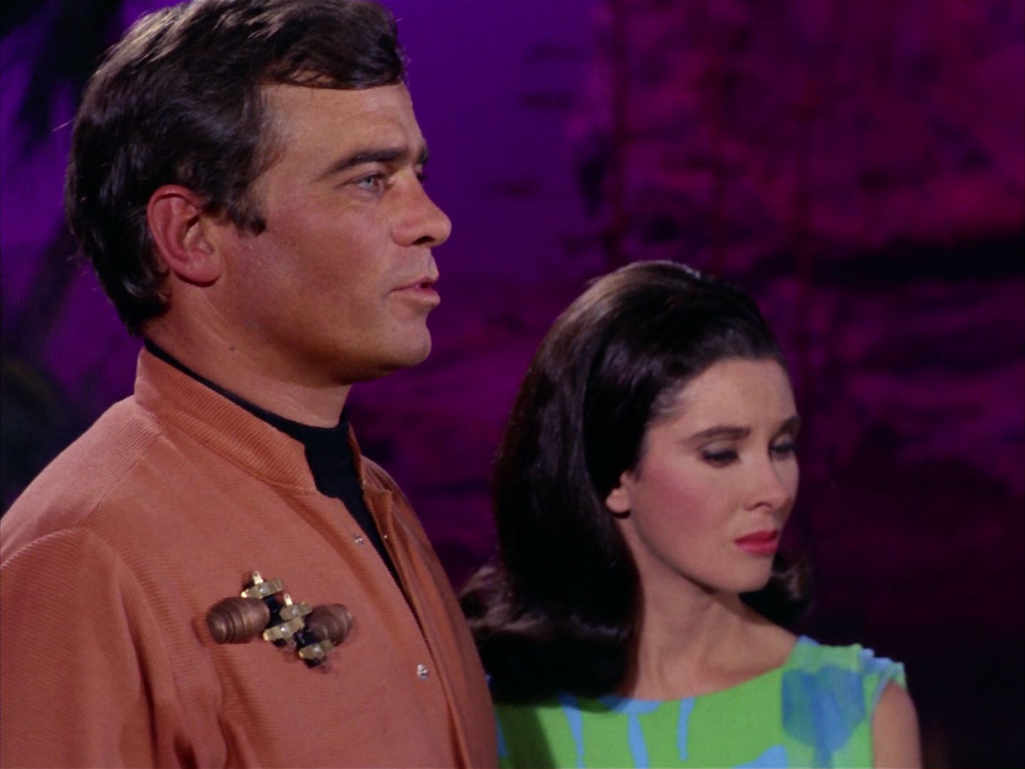 ariane179254_StarTrek_2x09_Metamorphosis_3308.jpg