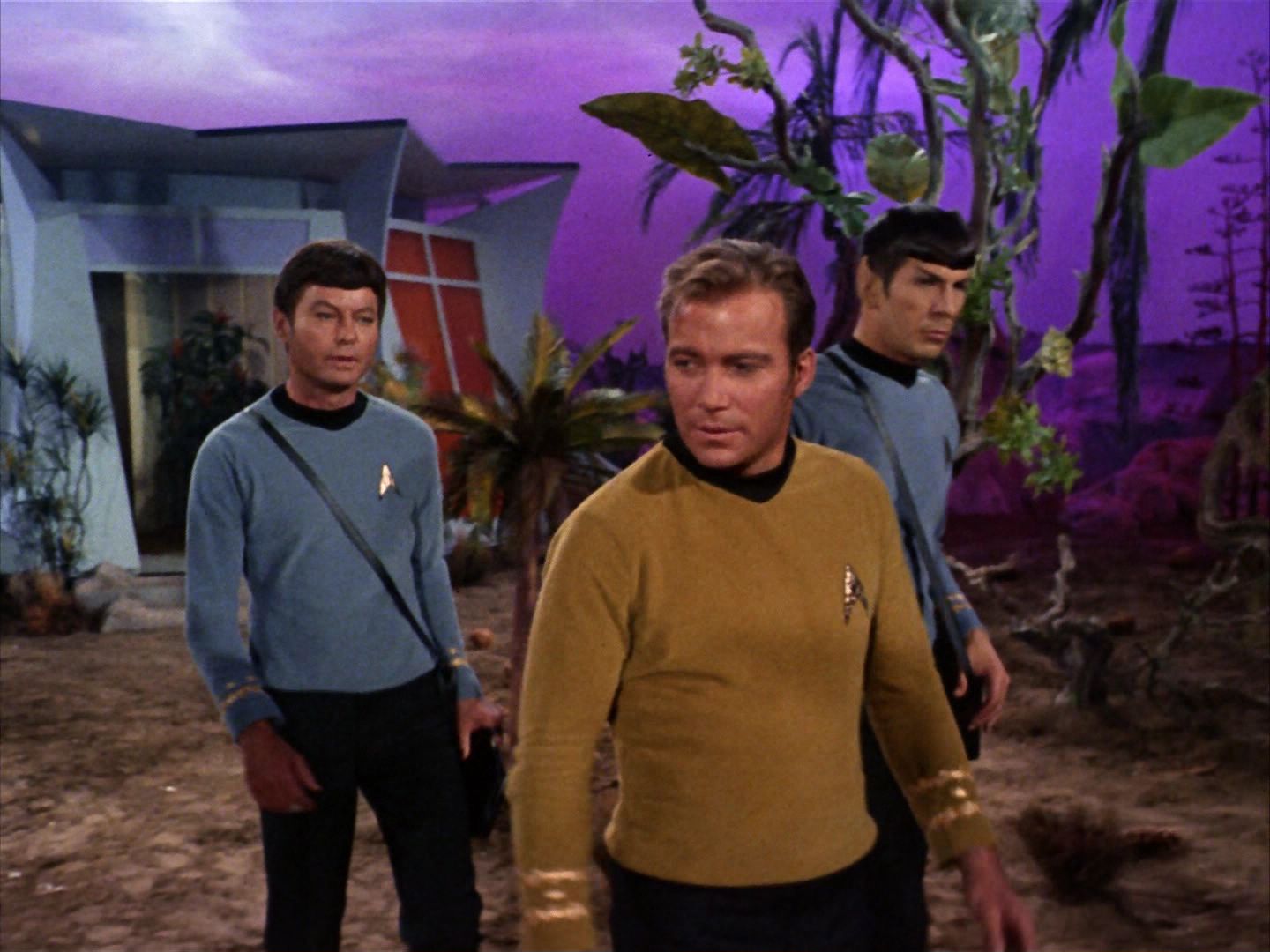 ariane179254_StarTrek_2x09_Metamorphosis_3371.jpg