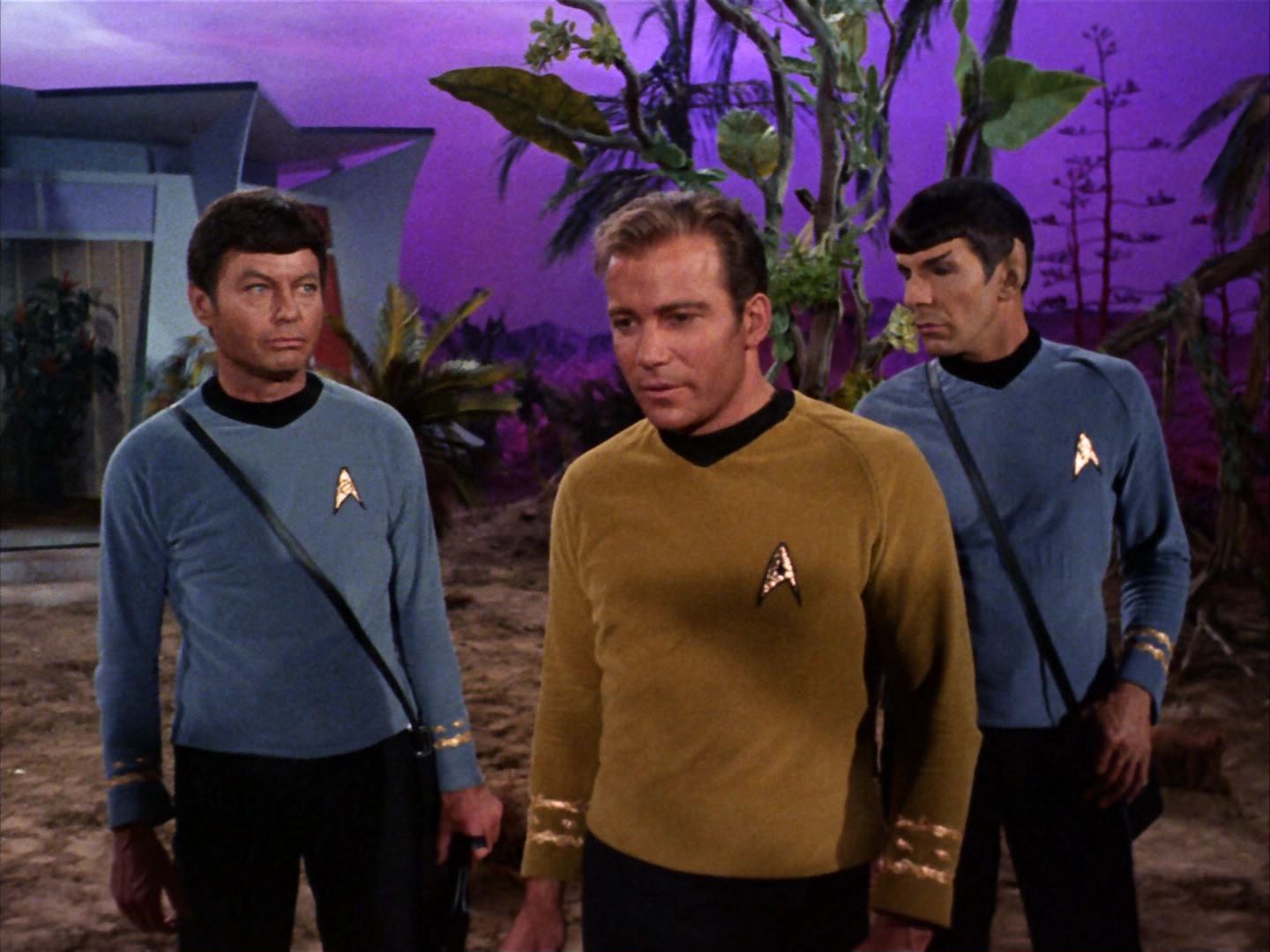 ariane179254_StarTrek_2x09_Metamorphosis_3376.jpg