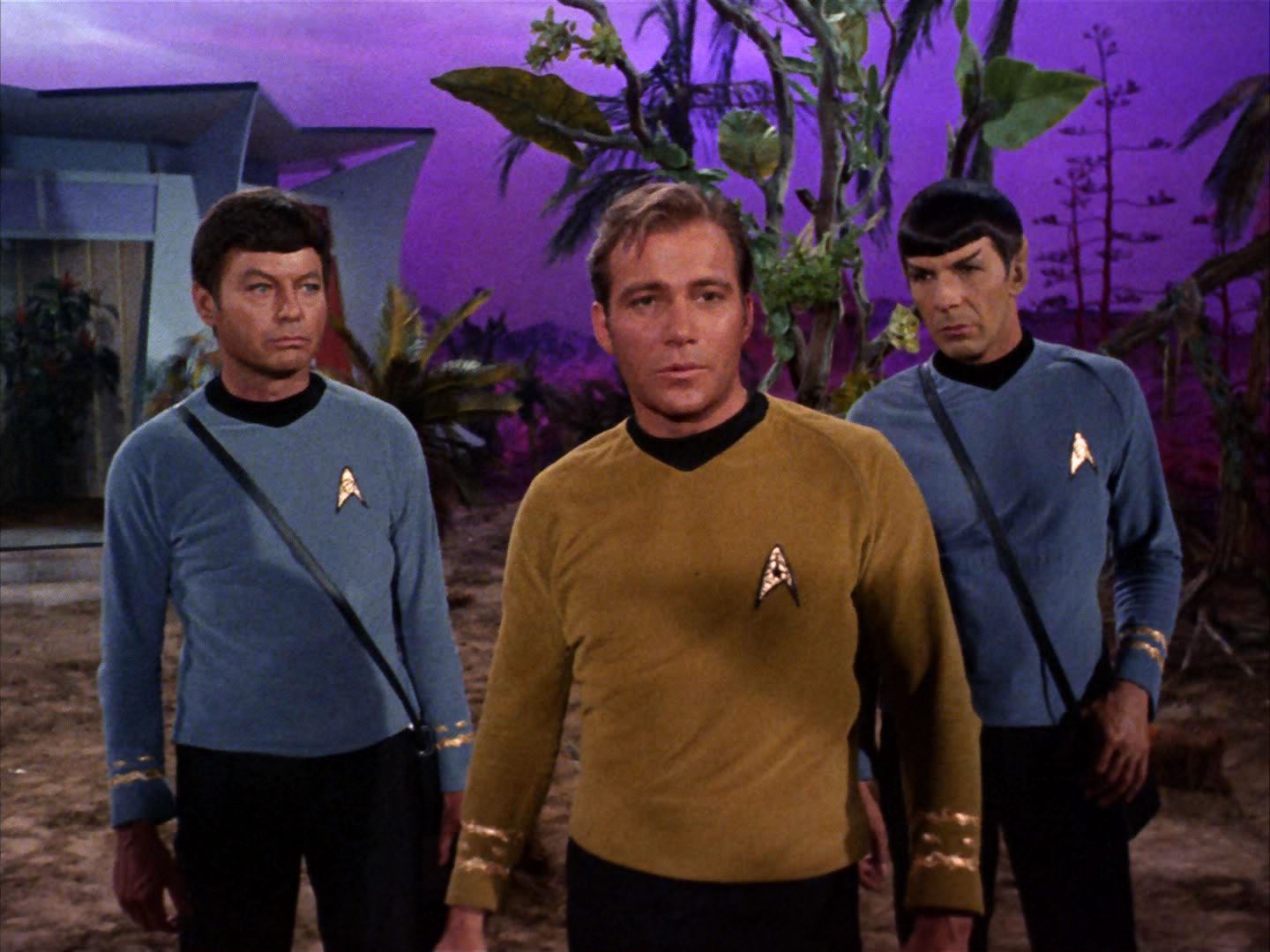 ariane179254_StarTrek_2x09_Metamorphosis_3379.jpg