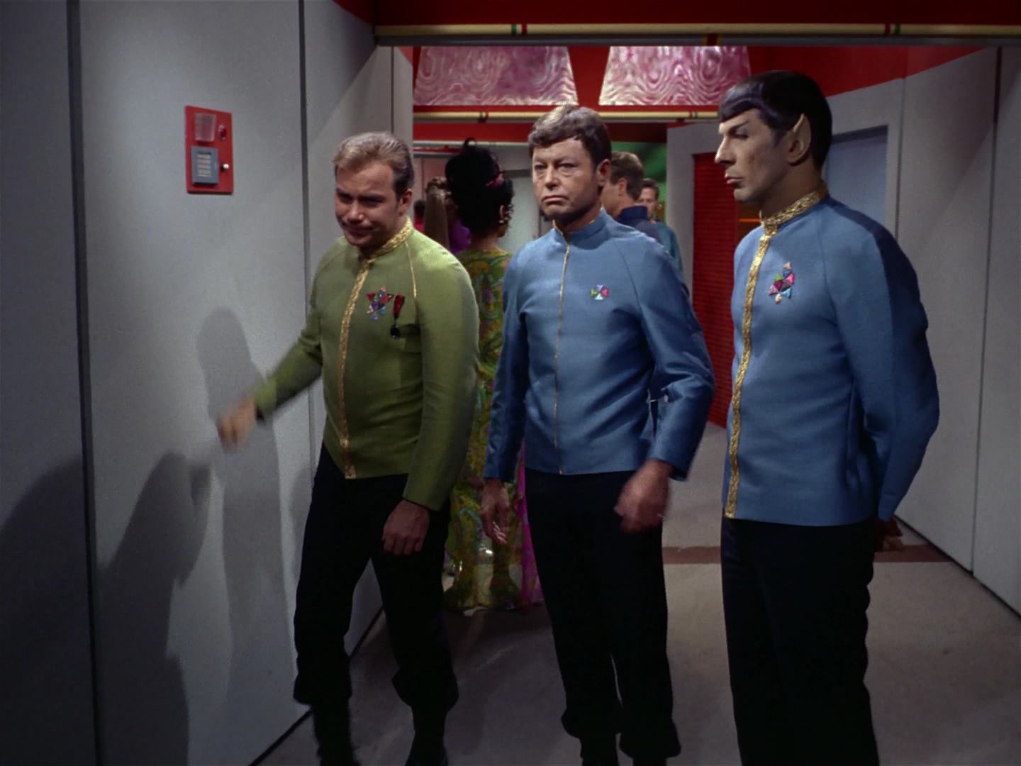 ariane179254_StarTrek_2x10_TheJourneyToBabel_0048.jpg