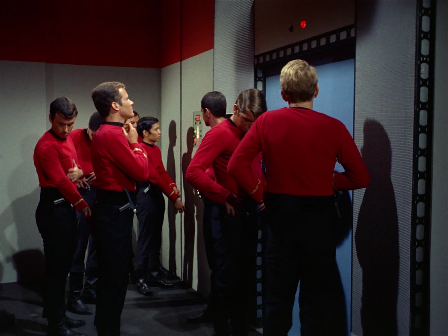 ariane179254_StarTrek_2x10_TheJourneyToBabel_0062.jpg