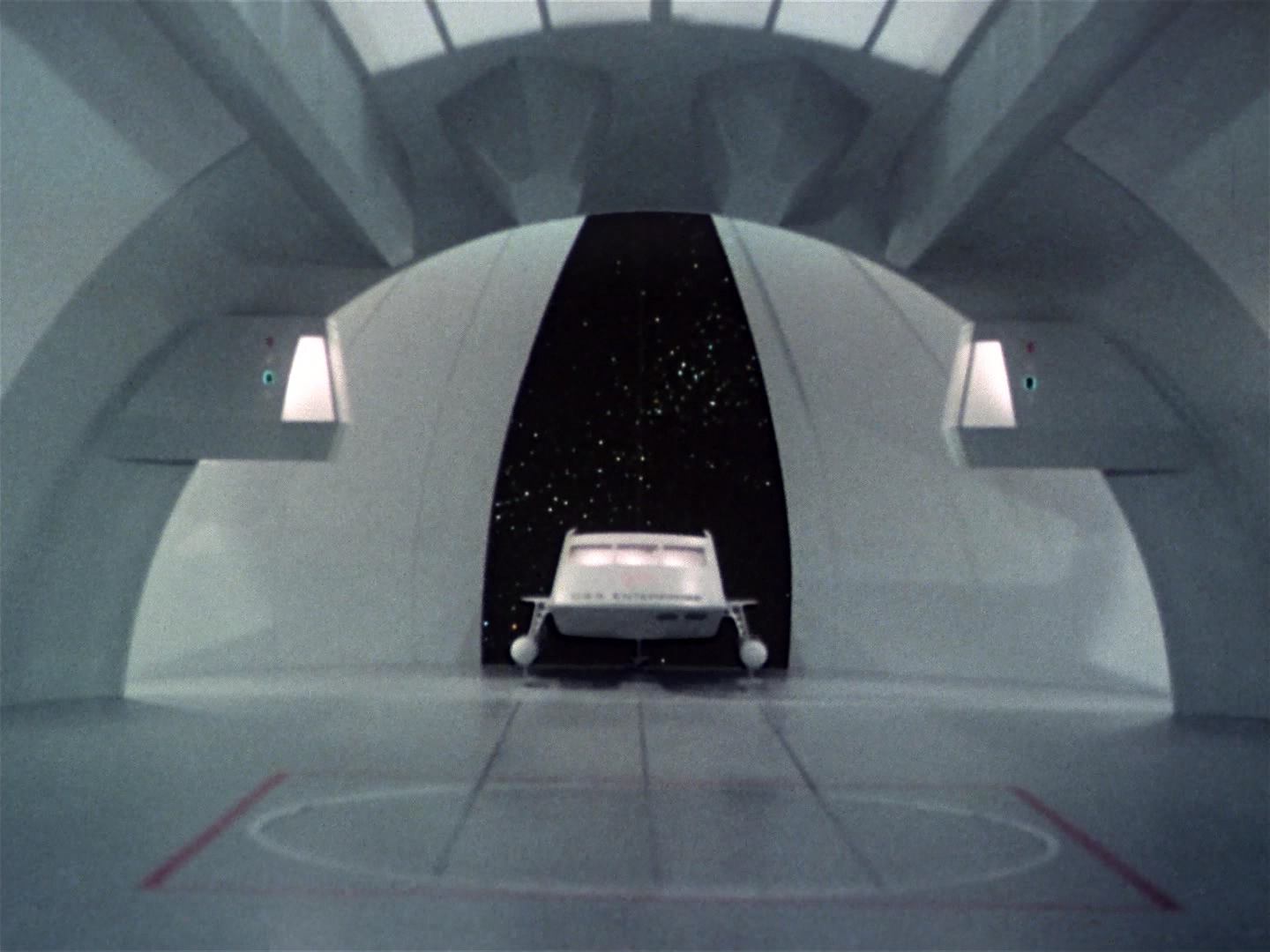 ariane179254_StarTrek_2x10_TheJourneyToBabel_0076.jpg
