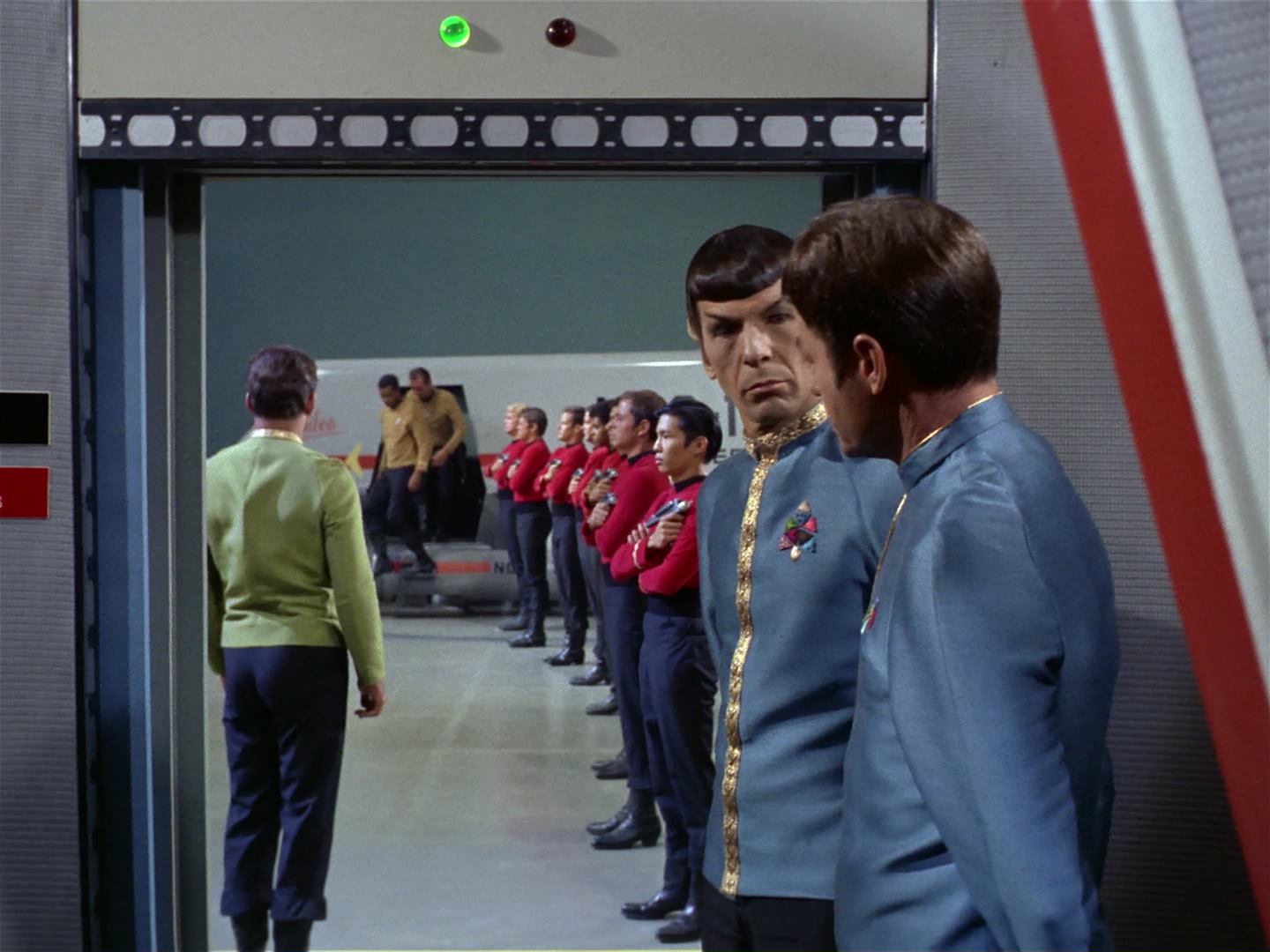 ariane179254_StarTrek_2x10_TheJourneyToBabel_0111.jpg