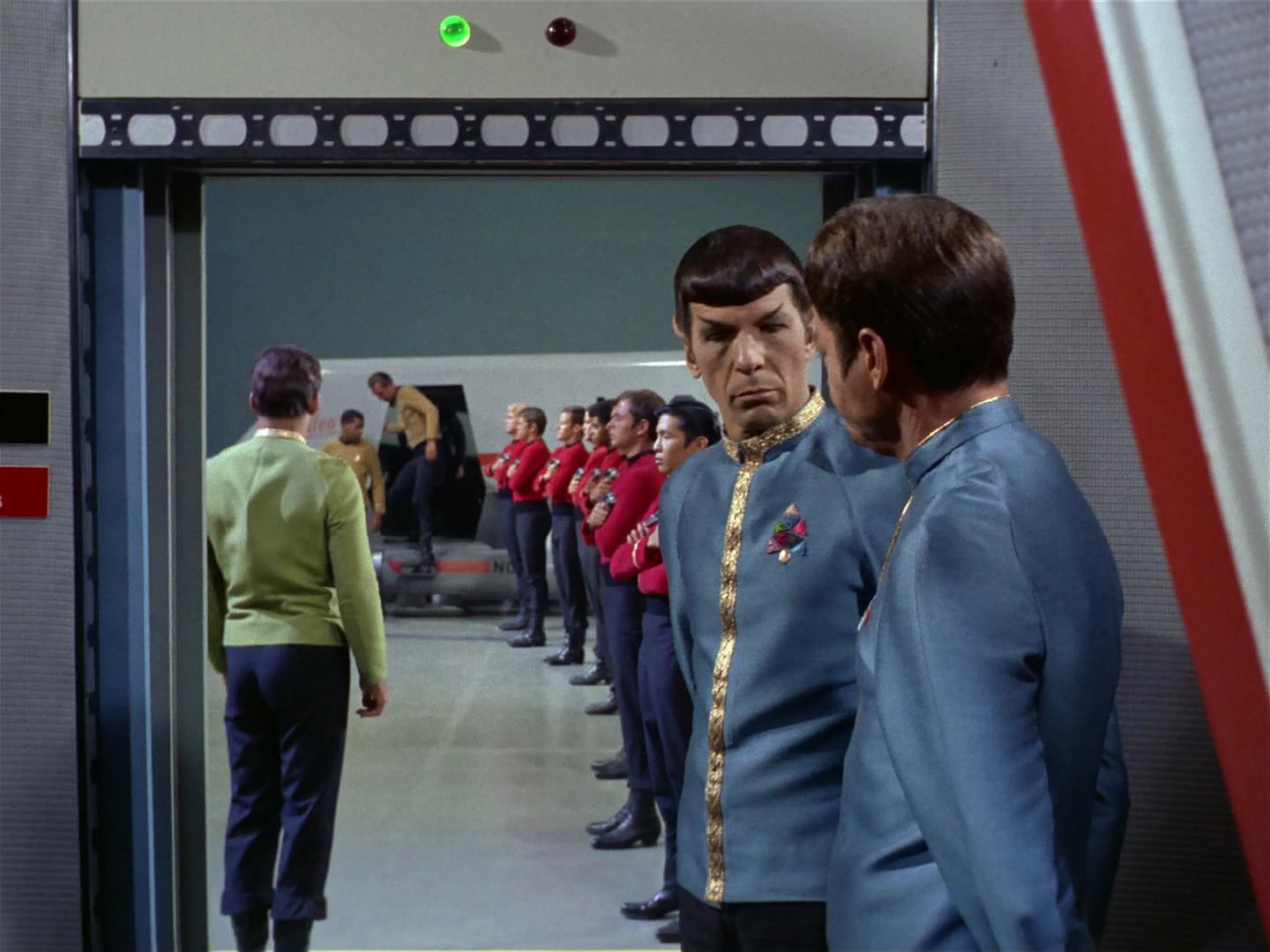 ariane179254_StarTrek_2x10_TheJourneyToBabel_0112.jpg