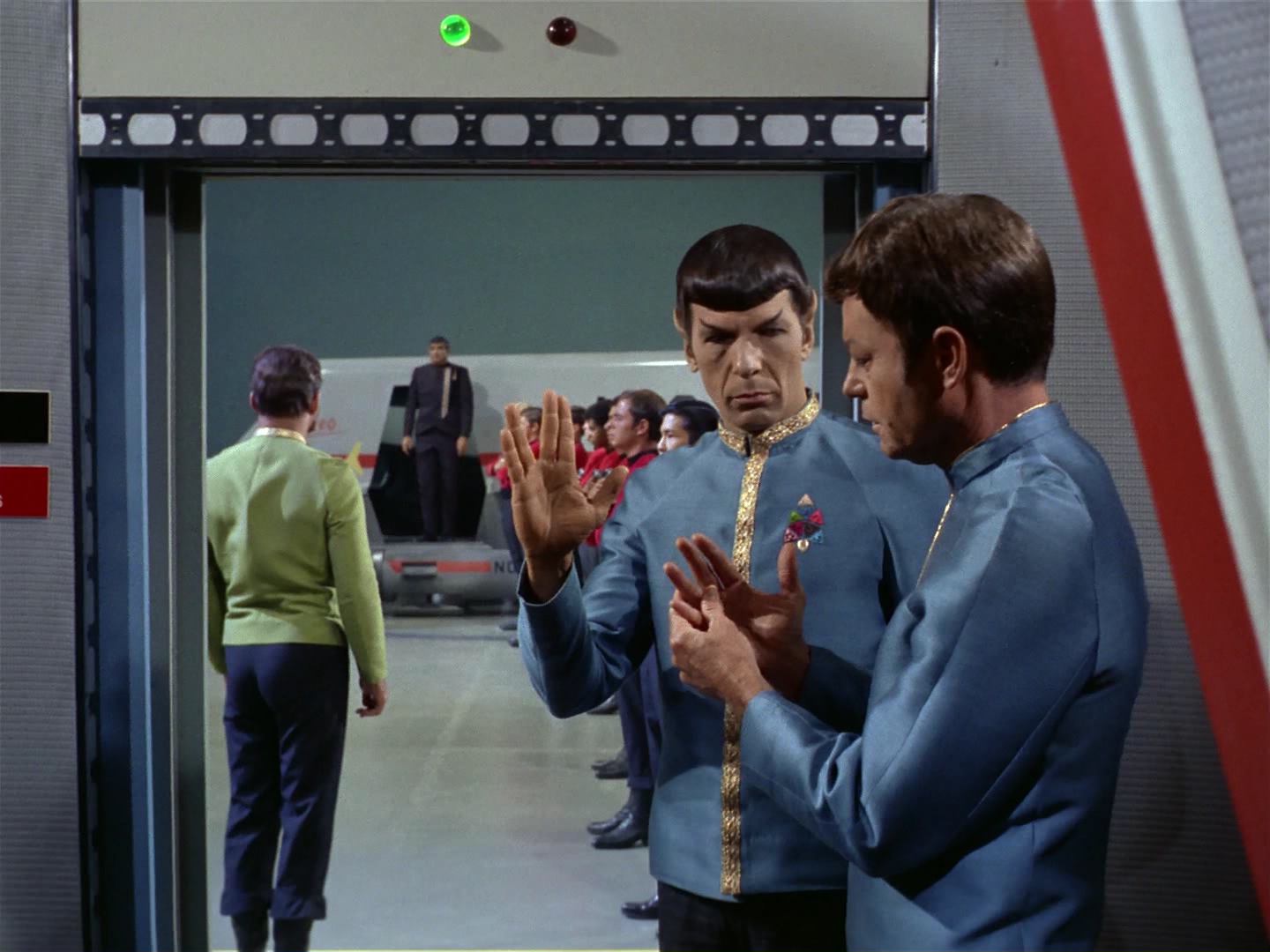 ariane179254_StarTrek_2x10_TheJourneyToBabel_0116.jpg