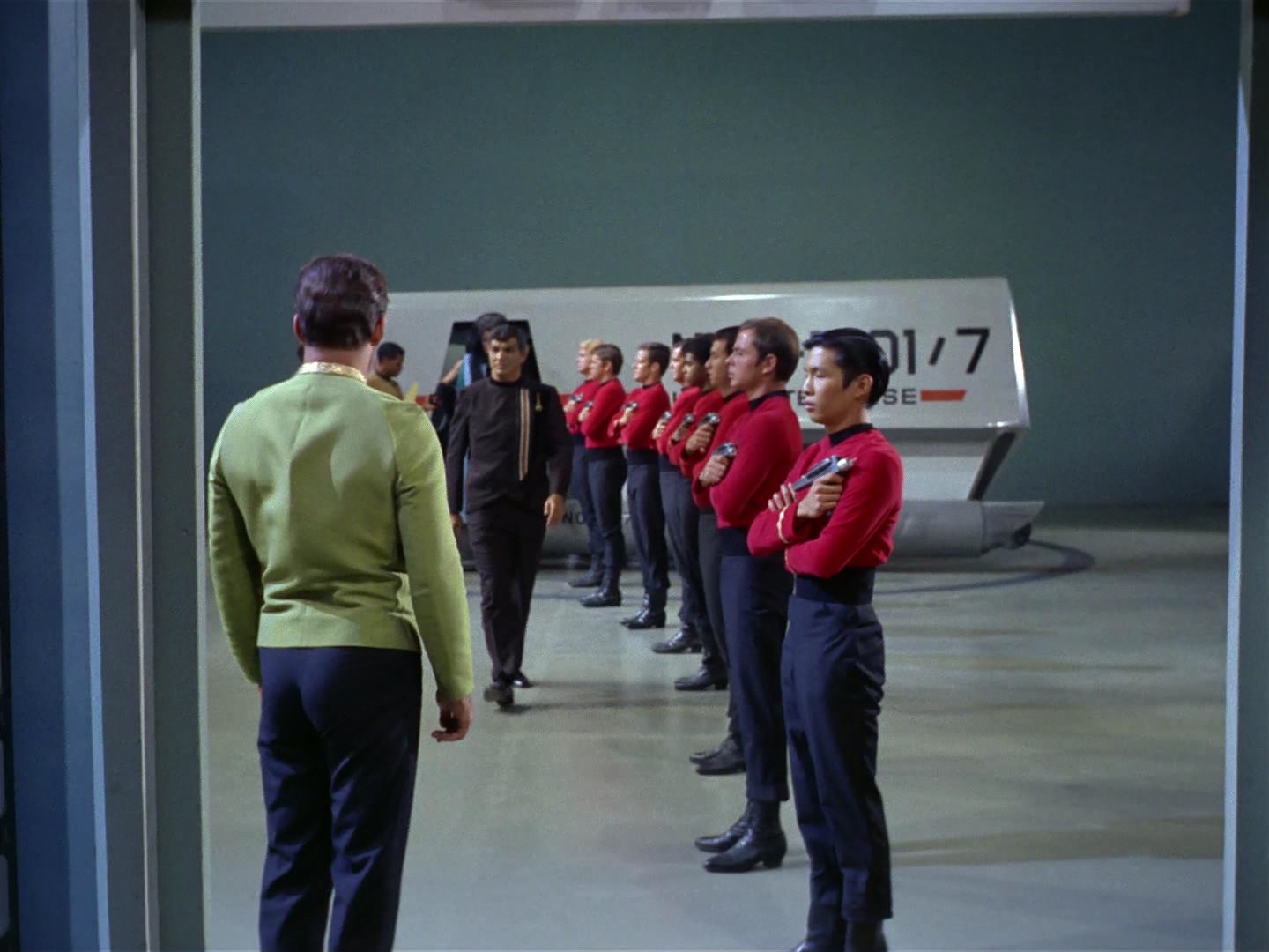 ariane179254_StarTrek_2x10_TheJourneyToBabel_0126.jpg
