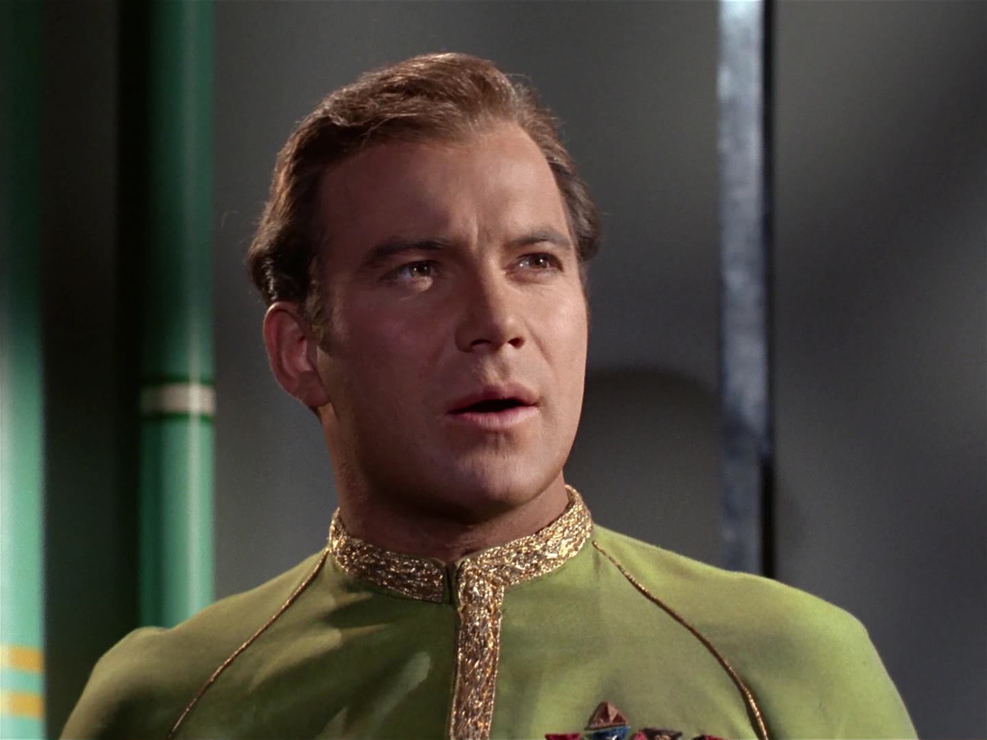 ariane179254_StarTrek_2x10_TheJourneyToBabel_0201.jpg