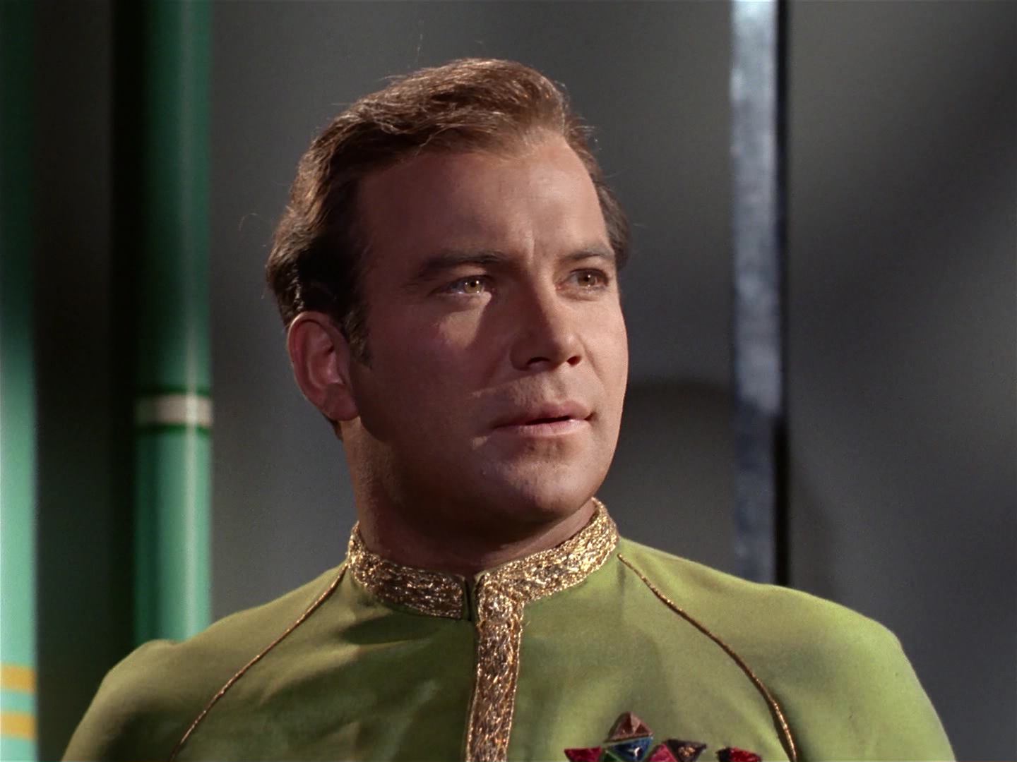 ariane179254_StarTrek_2x10_TheJourneyToBabel_0216.jpg