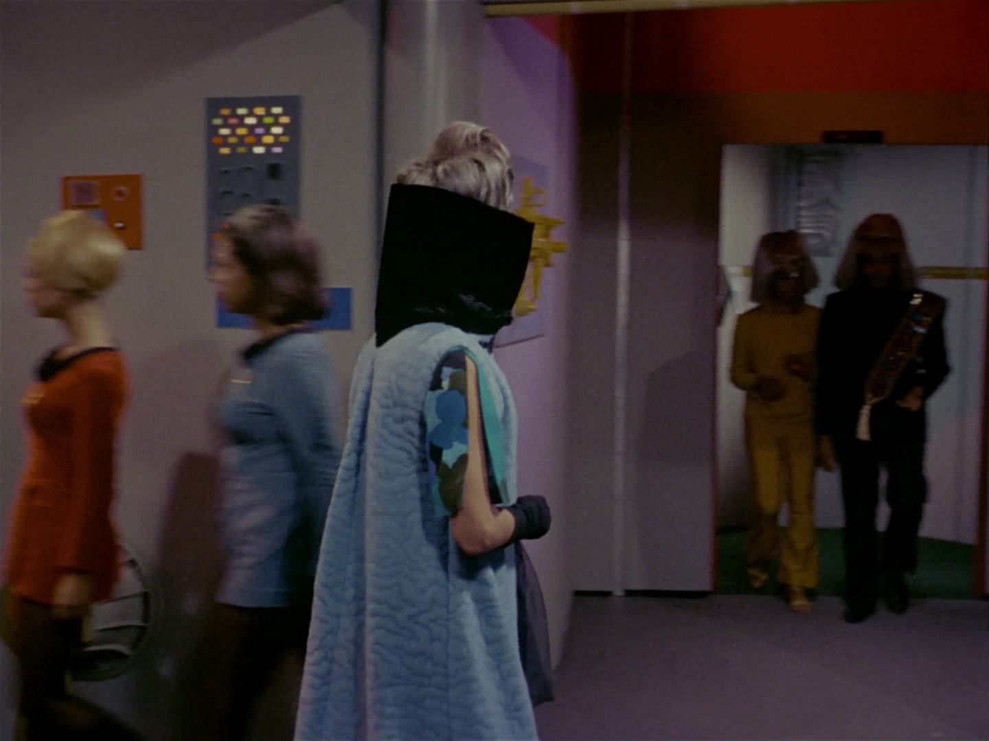 ariane179254_StarTrek_2x10_TheJourneyToBabel_0323.jpg