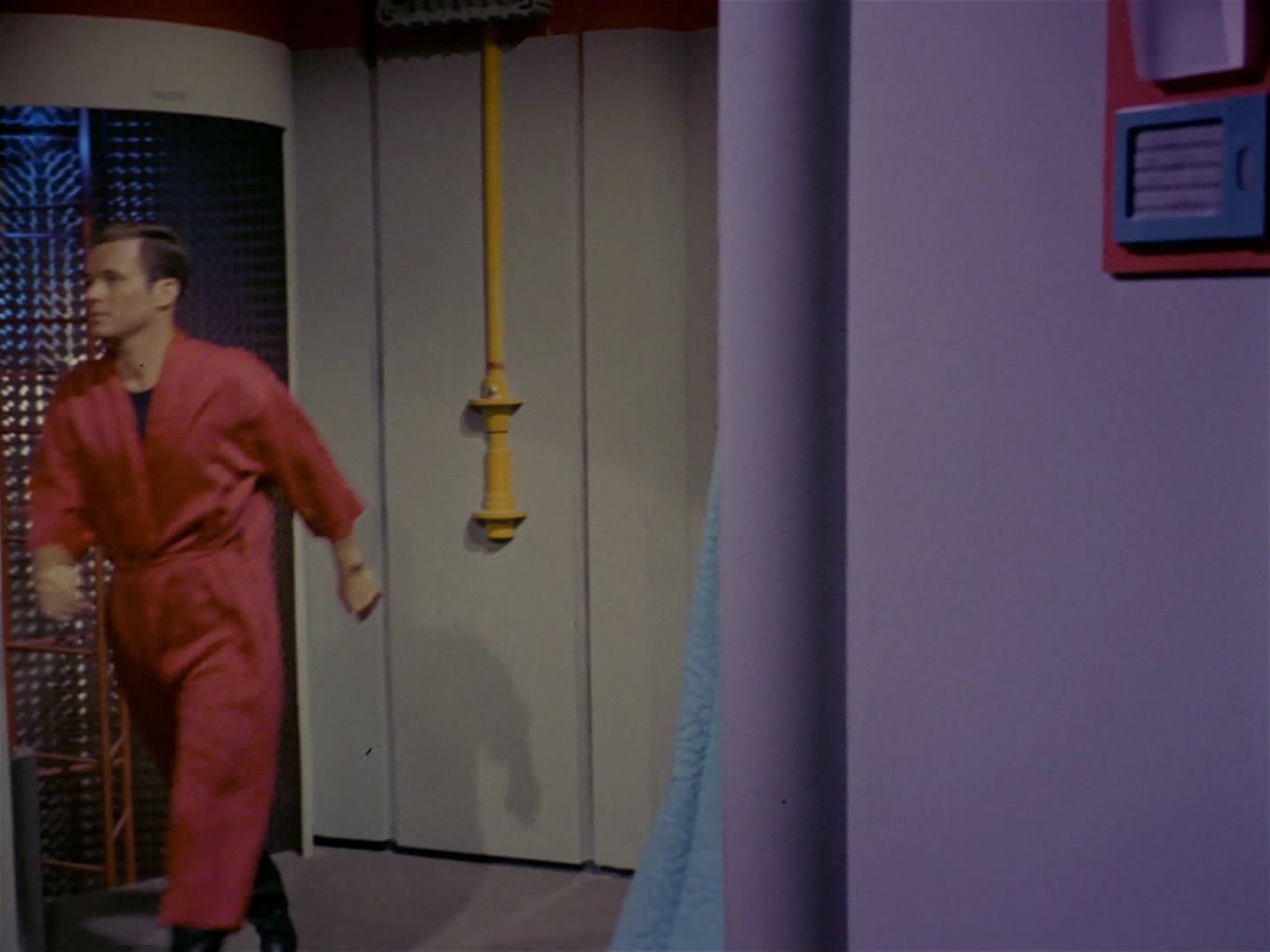 ariane179254_StarTrek_2x10_TheJourneyToBabel_0328.jpg