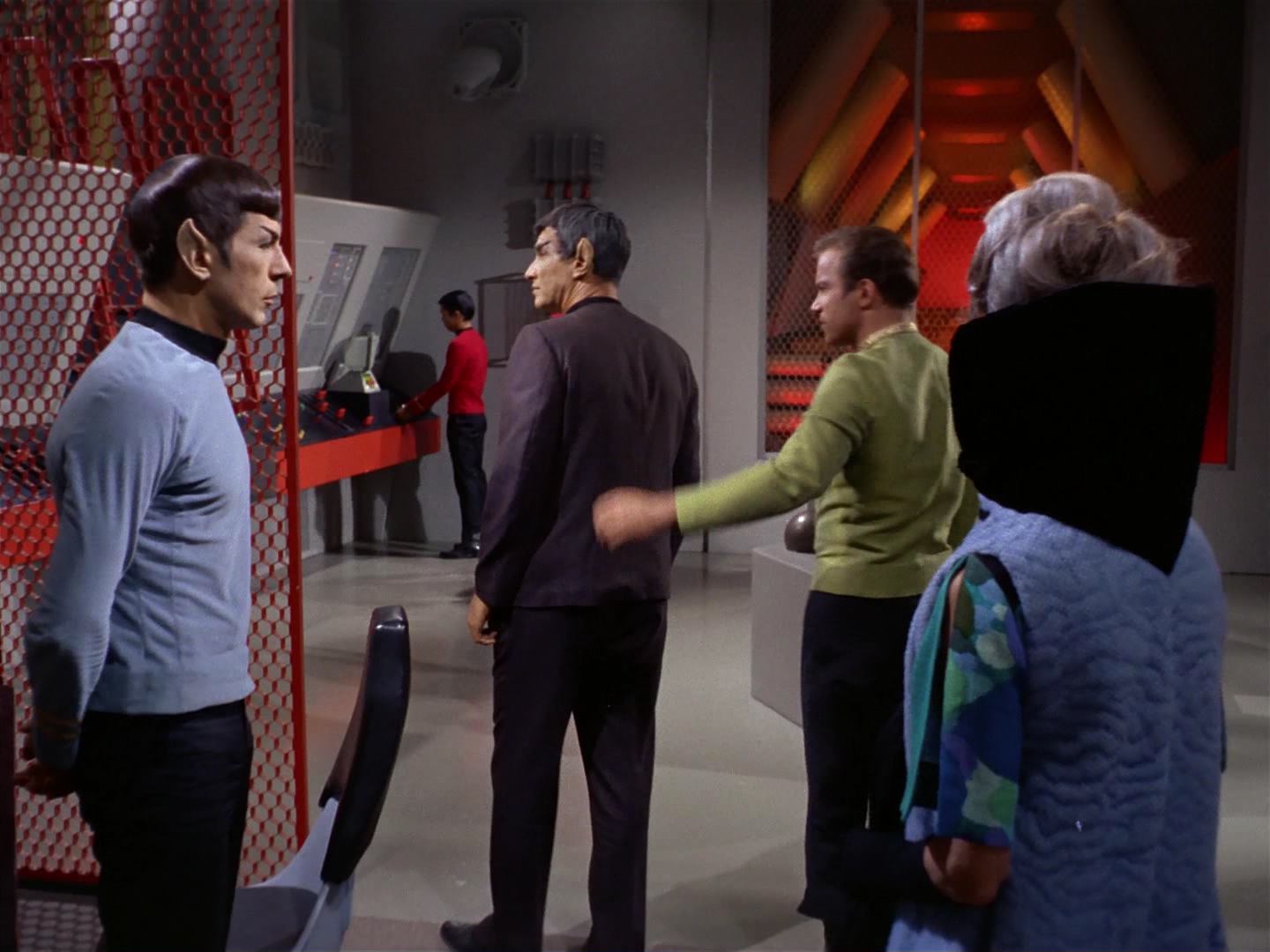 ariane179254_StarTrek_2x10_TheJourneyToBabel_0336.jpg