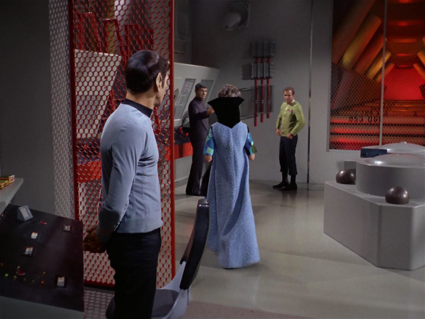 ariane179254_StarTrek_2x10_TheJourneyToBabel_0367.jpg