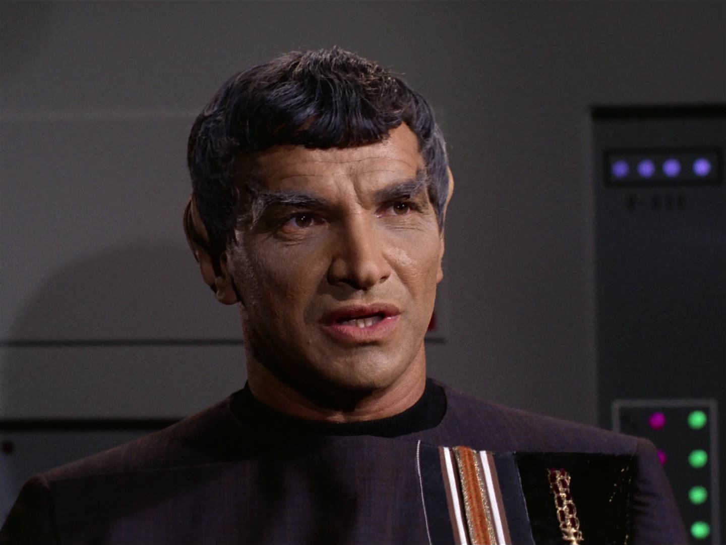 ariane179254_StarTrek_2x10_TheJourneyToBabel_0396.jpg