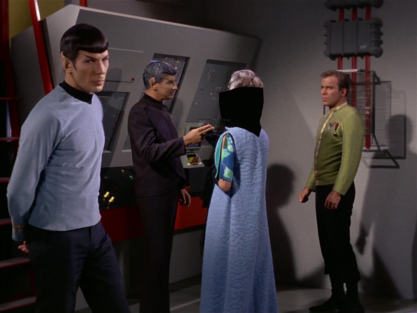 ariane179254_StarTrek_2x10_TheJourneyToBabel_0408.jpg