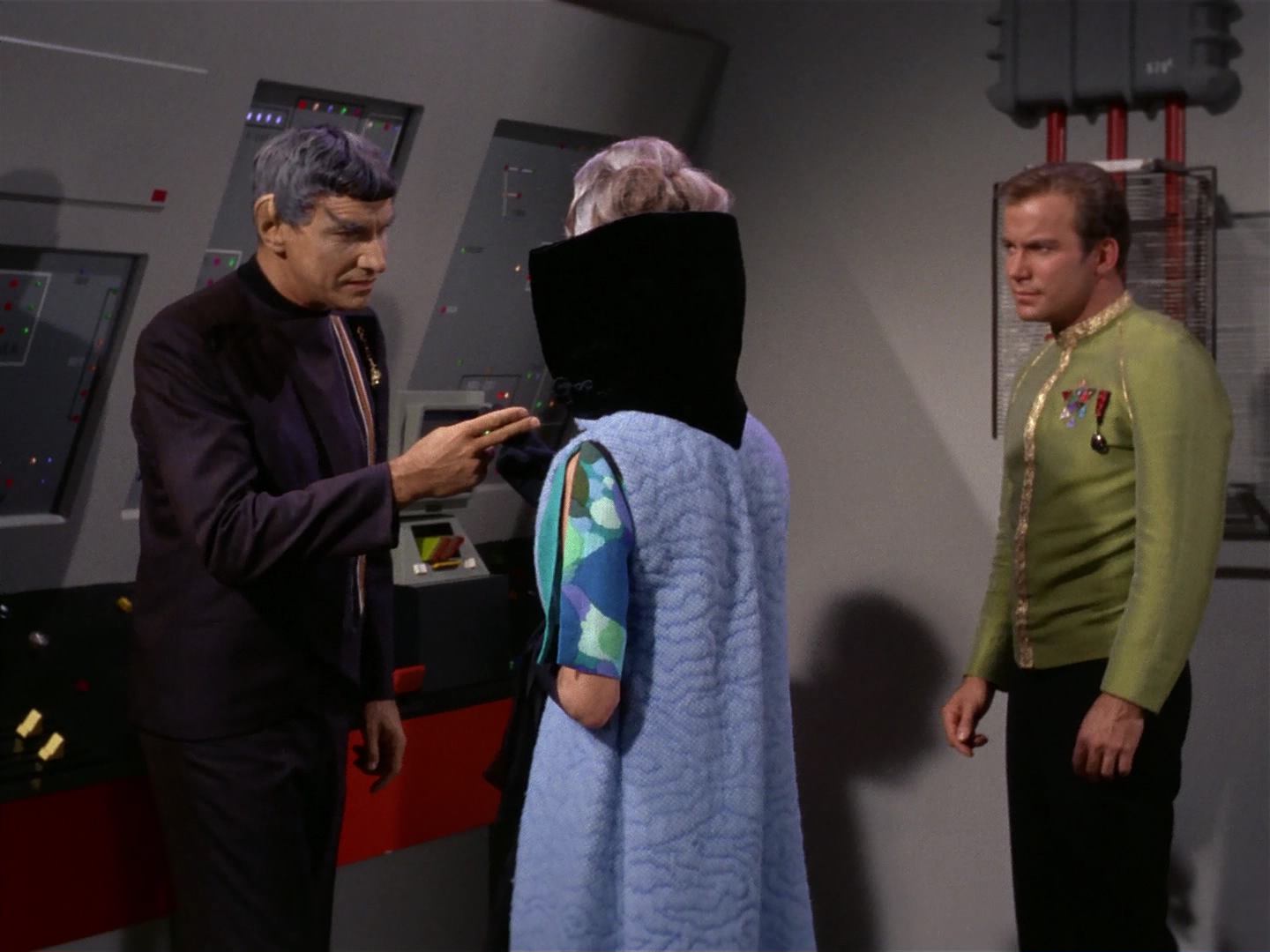 ariane179254_StarTrek_2x10_TheJourneyToBabel_0423.jpg