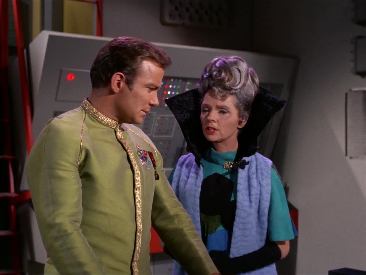 ariane179254_StarTrek_2x10_TheJourneyToBabel_0497.jpg