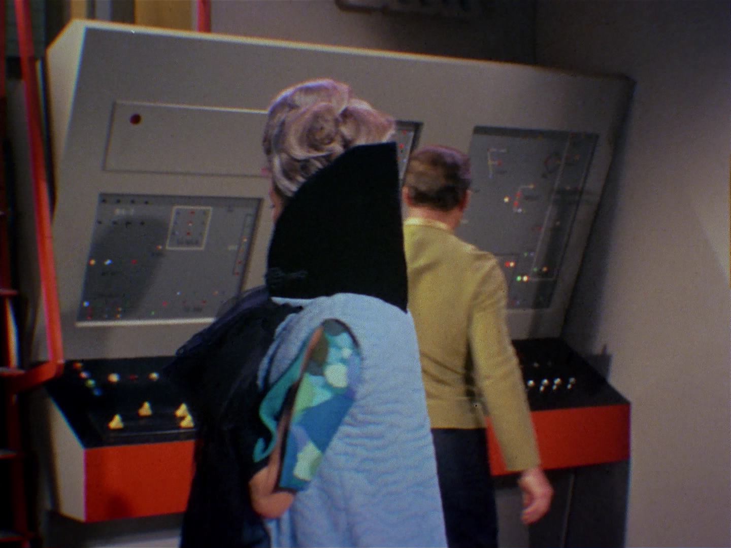 ariane179254_StarTrek_2x10_TheJourneyToBabel_0537.jpg