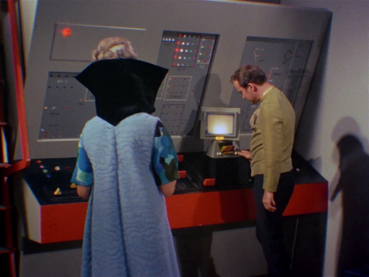 ariane179254_StarTrek_2x10_TheJourneyToBabel_0540.jpg