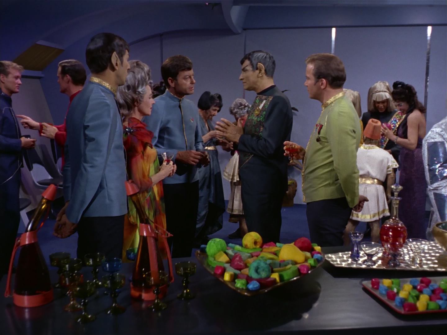 ariane179254_StarTrek_2x10_TheJourneyToBabel_0618.jpg