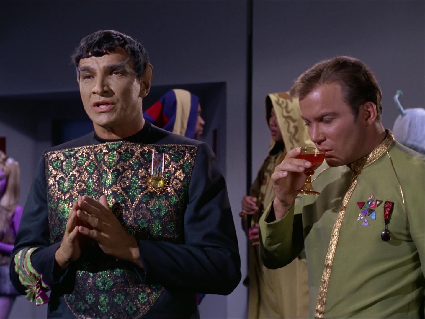 ariane179254_StarTrek_2x10_TheJourneyToBabel_0621.jpg