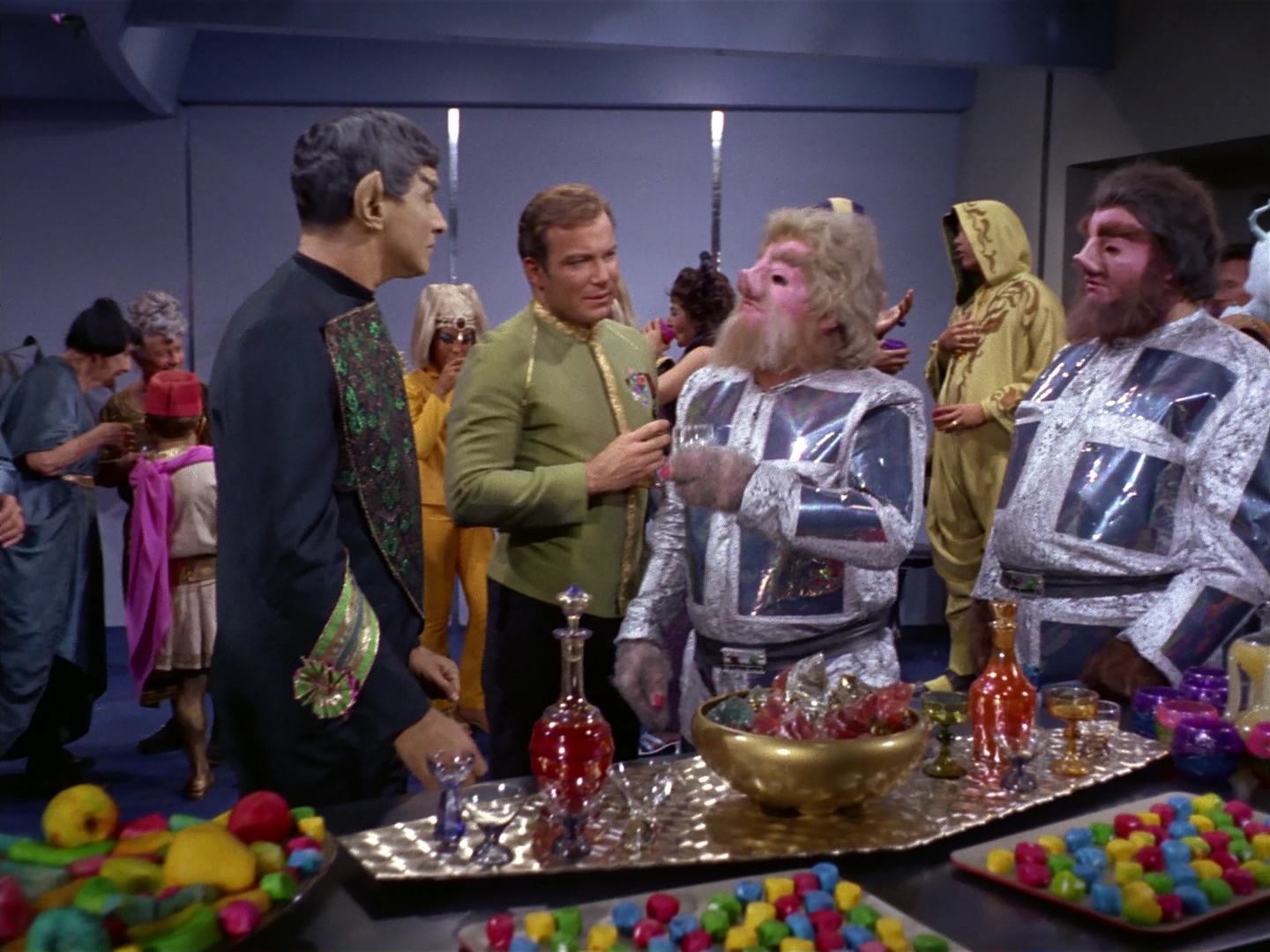 ariane179254_StarTrek_2x10_TheJourneyToBabel_0639.jpg