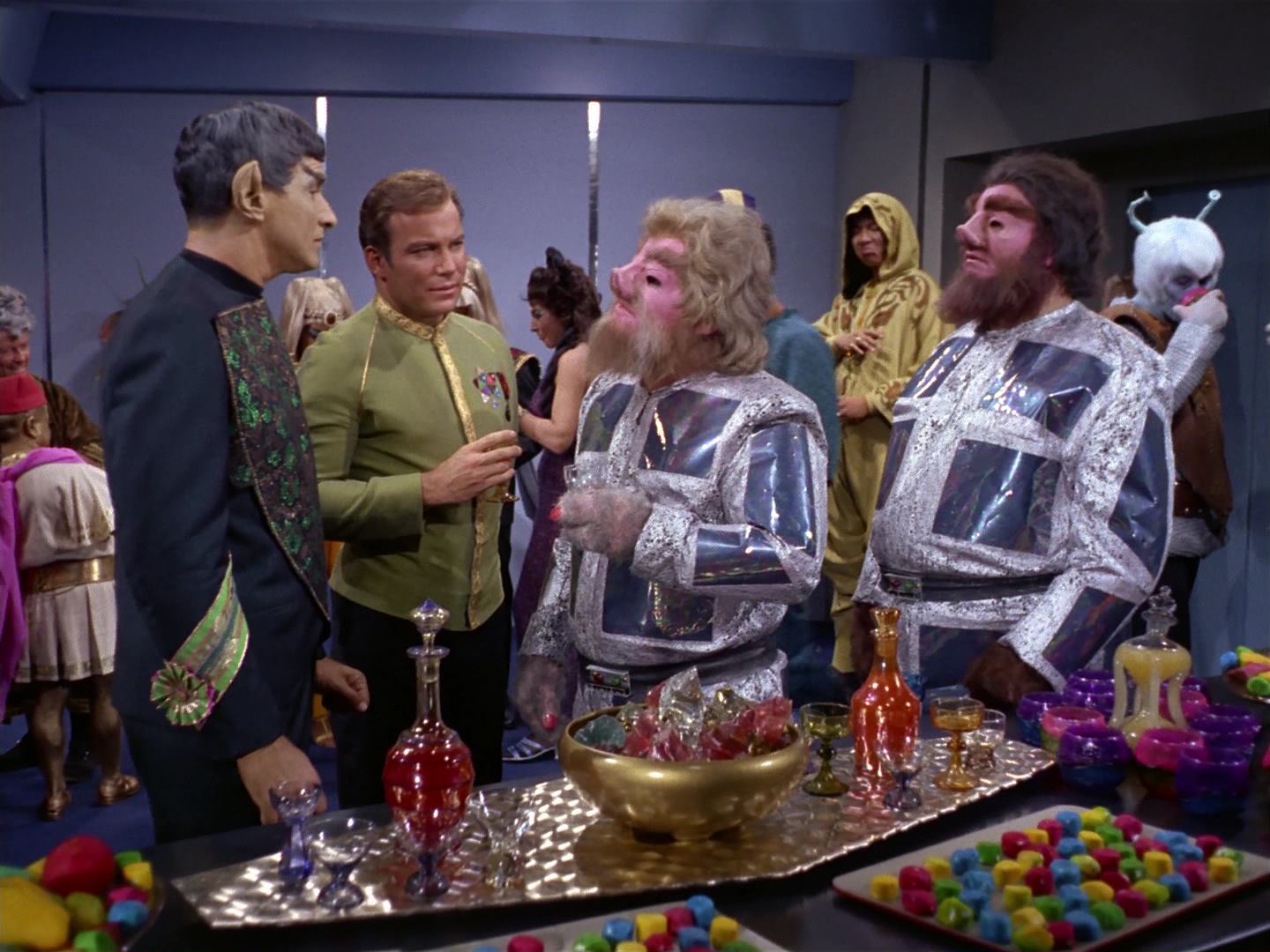 ariane179254_StarTrek_2x10_TheJourneyToBabel_0641.jpg