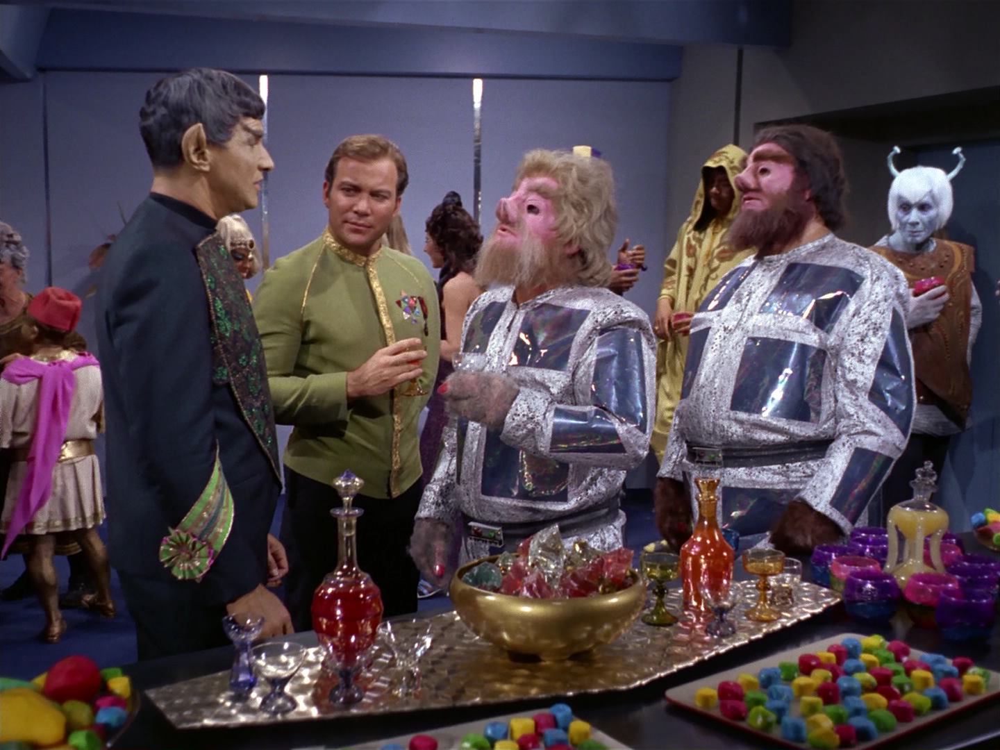 ariane179254_StarTrek_2x10_TheJourneyToBabel_0647.jpg