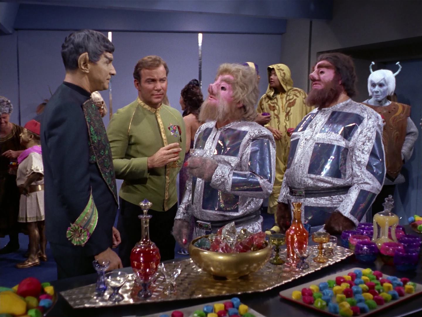ariane179254_StarTrek_2x10_TheJourneyToBabel_0648.jpg