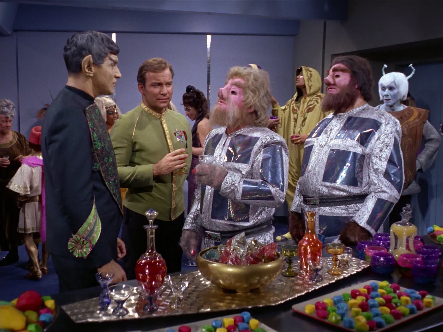 ariane179254_StarTrek_2x10_TheJourneyToBabel_0650.jpg