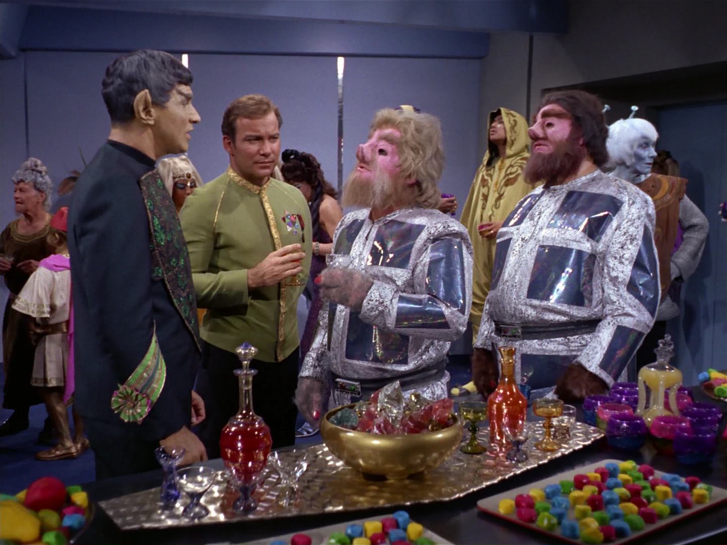 ariane179254_StarTrek_2x10_TheJourneyToBabel_0652.jpg