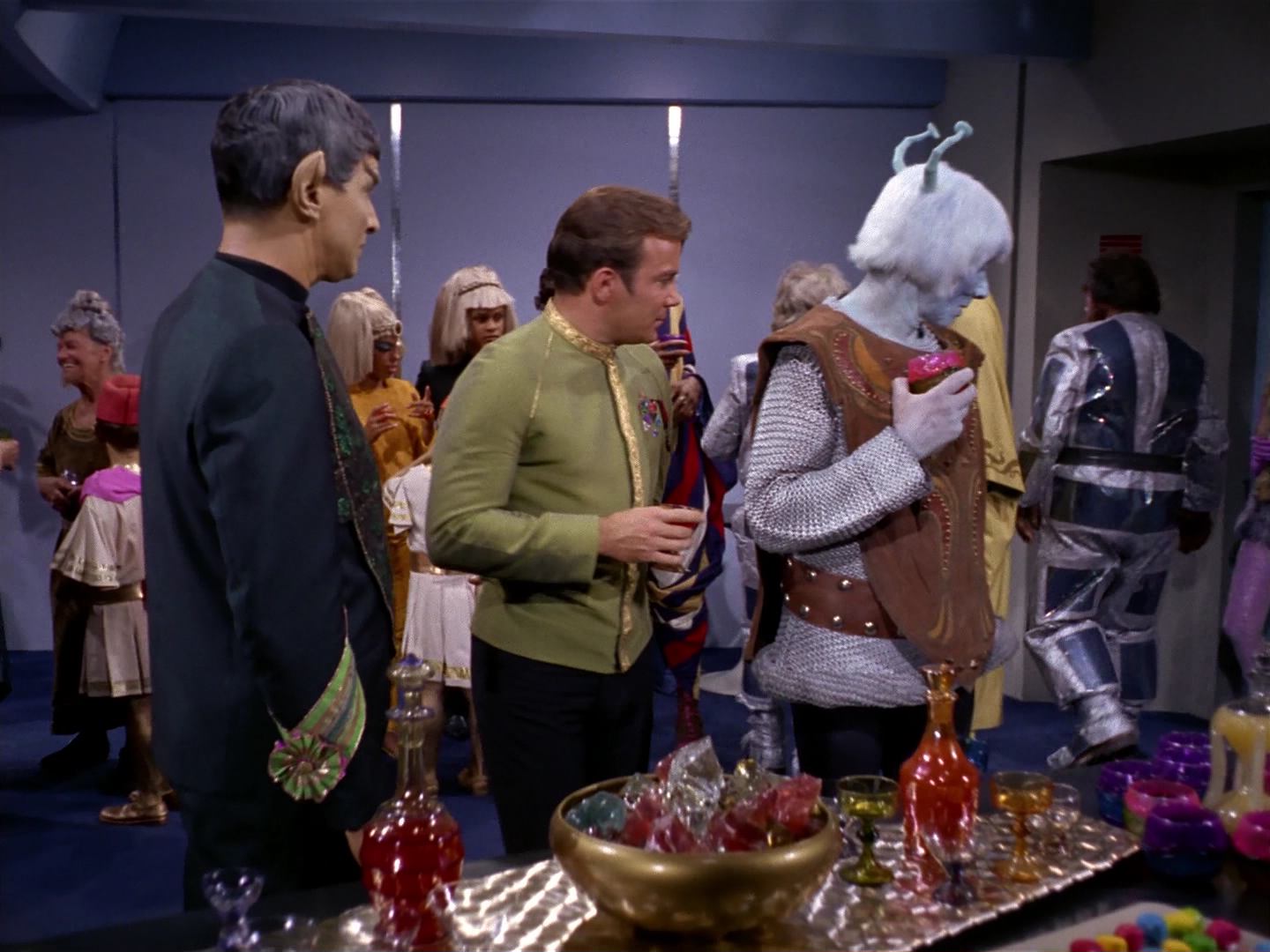 ariane179254_StarTrek_2x10_TheJourneyToBabel_0707.jpg