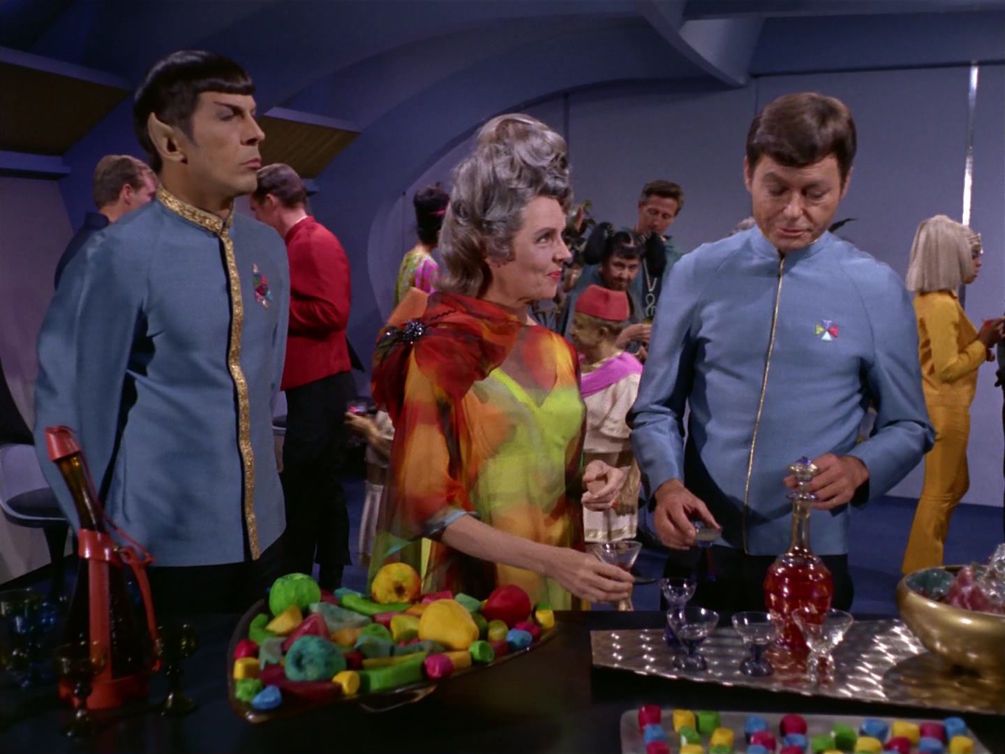ariane179254_StarTrek_2x10_TheJourneyToBabel_0722.jpg