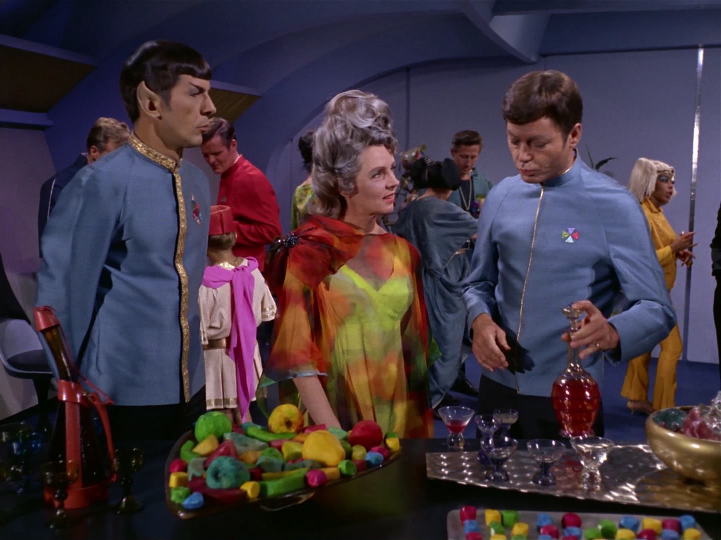 ariane179254_StarTrek_2x10_TheJourneyToBabel_0732.jpg