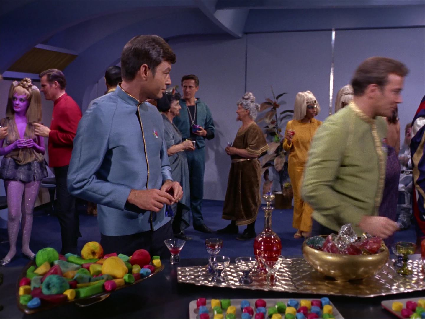 ariane179254_StarTrek_2x10_TheJourneyToBabel_0796.jpg
