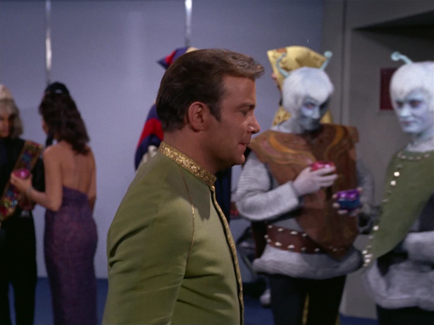 ariane179254_StarTrek_2x10_TheJourneyToBabel_0797.jpg